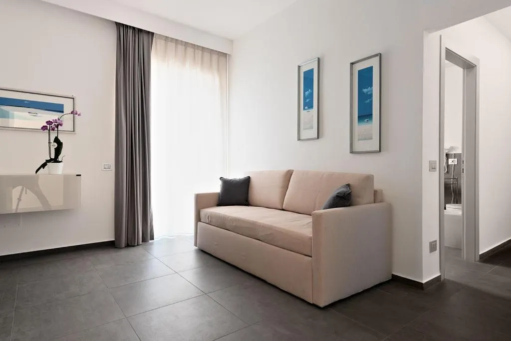 Living room in nautilus b&b suite design