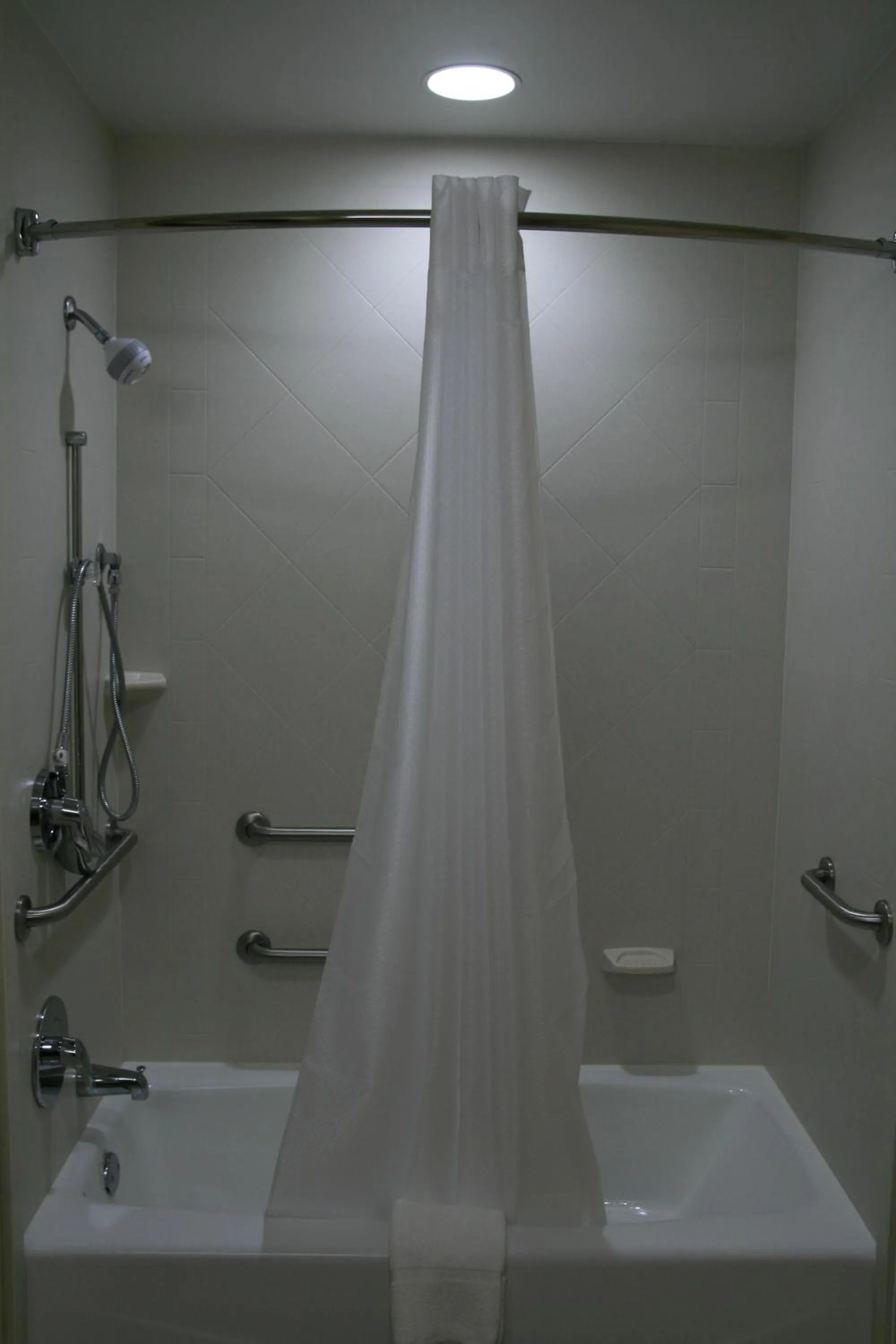 Shower in Cherokee Inn