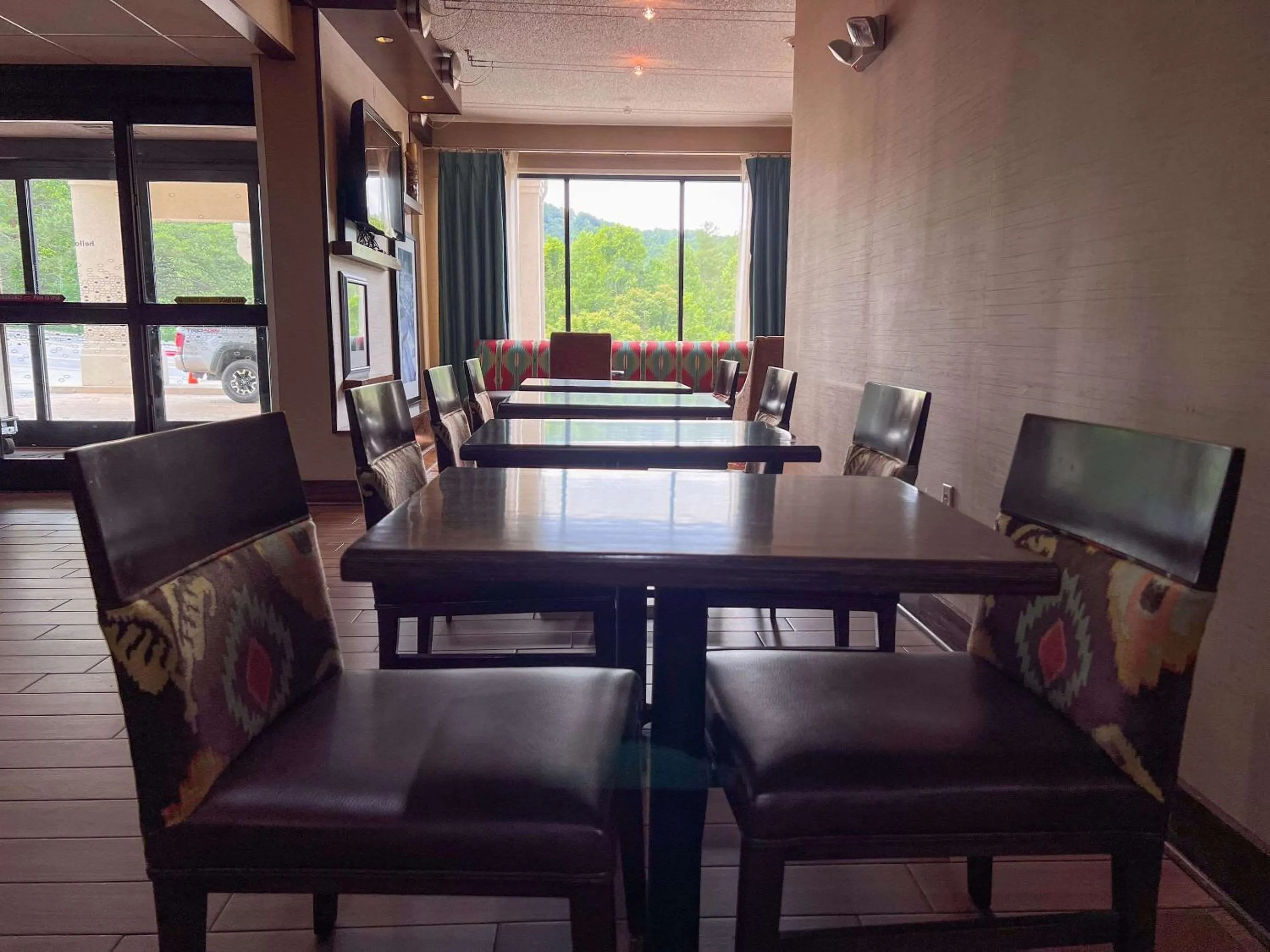 Breakfast in Cherokee Inn