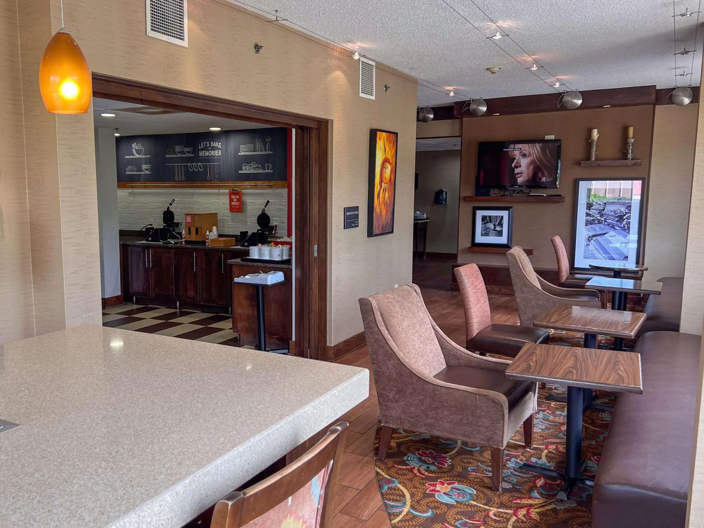 Breakfast in Cherokee Inn