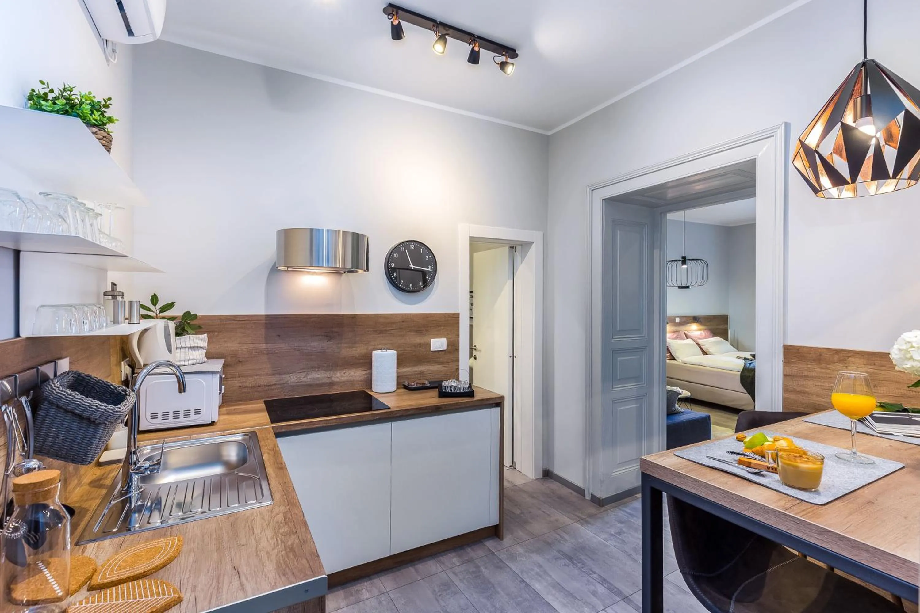 Kitchen or kitchenette in Number 1 Deluxe Apartments