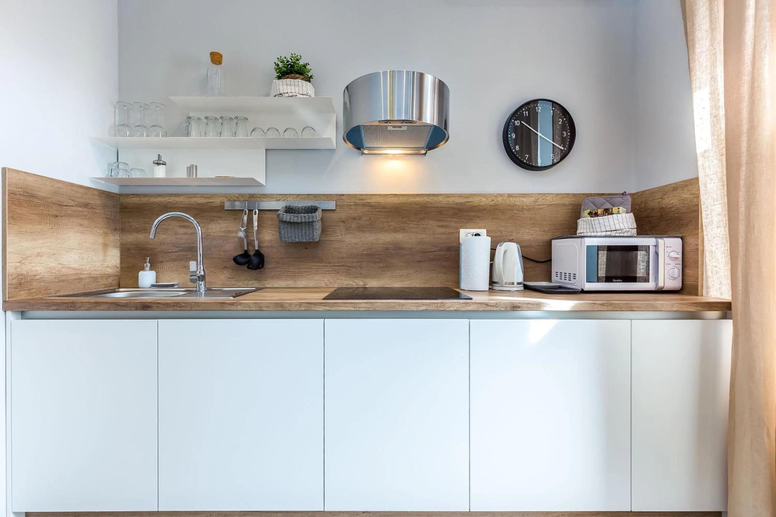 Kitchen or kitchenette in Number 1 Deluxe Apartments