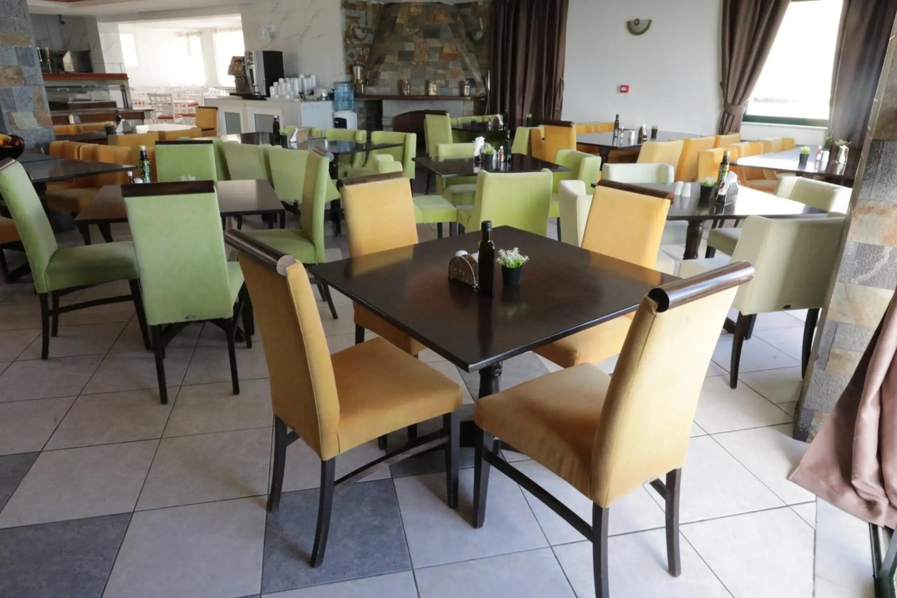 Restaurant/places to eat in Diogenis Blue Palace Restaurant/places to eat in Diogenis Blue Palace