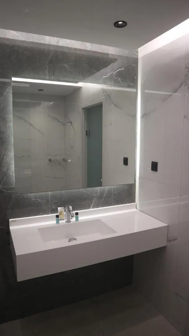 Toilet in Diogenis Blue Palace