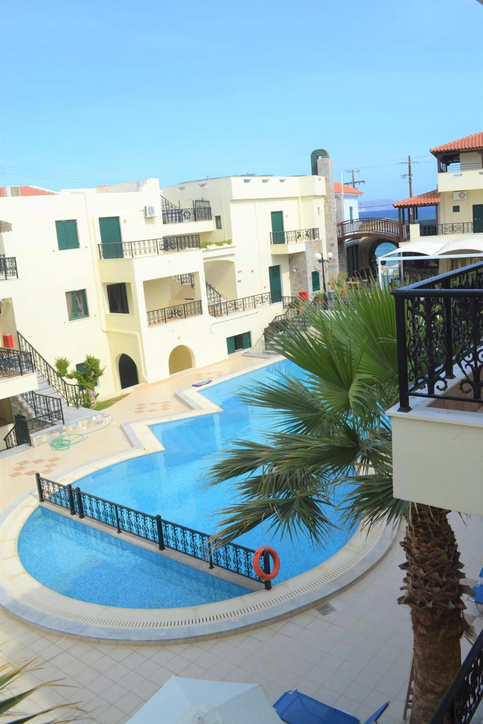 Property building in Diogenis Blue Palace