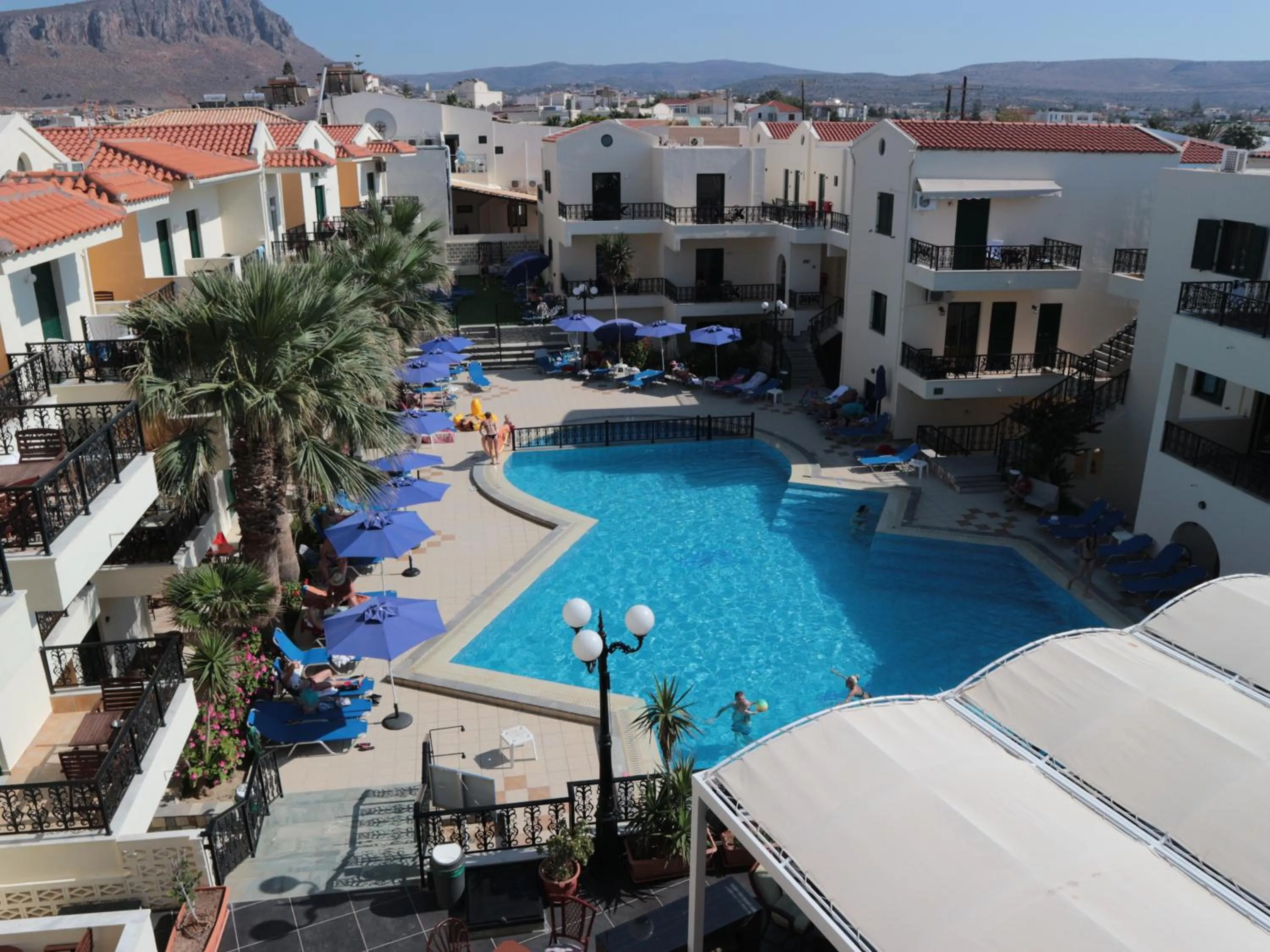 Property building in Diogenis Blue Palace