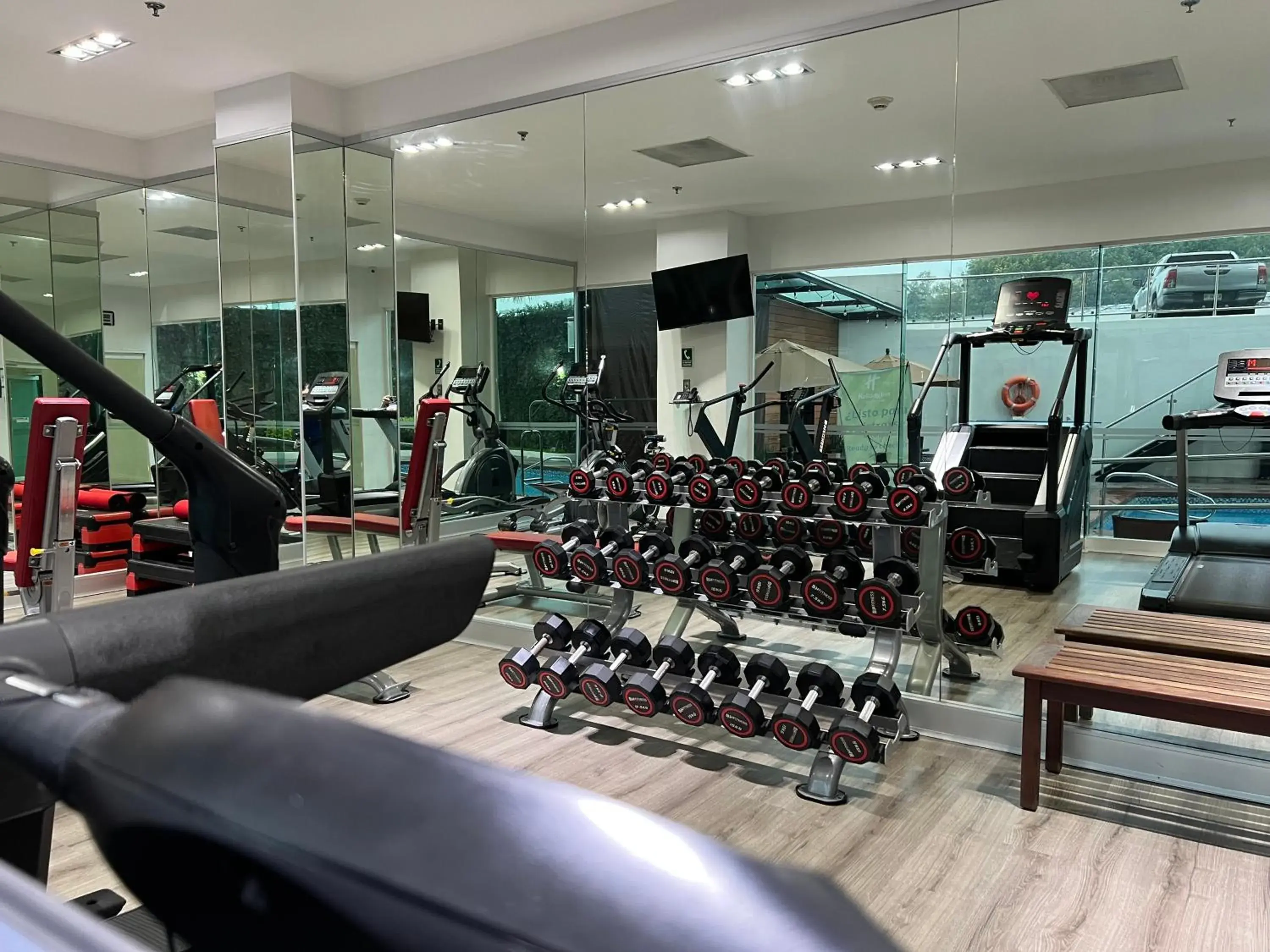 Fitness centre/facilities in Holiday Inn Uruapan by IHG Fitness centre/facilities in Holiday Inn Uruapan by IHG