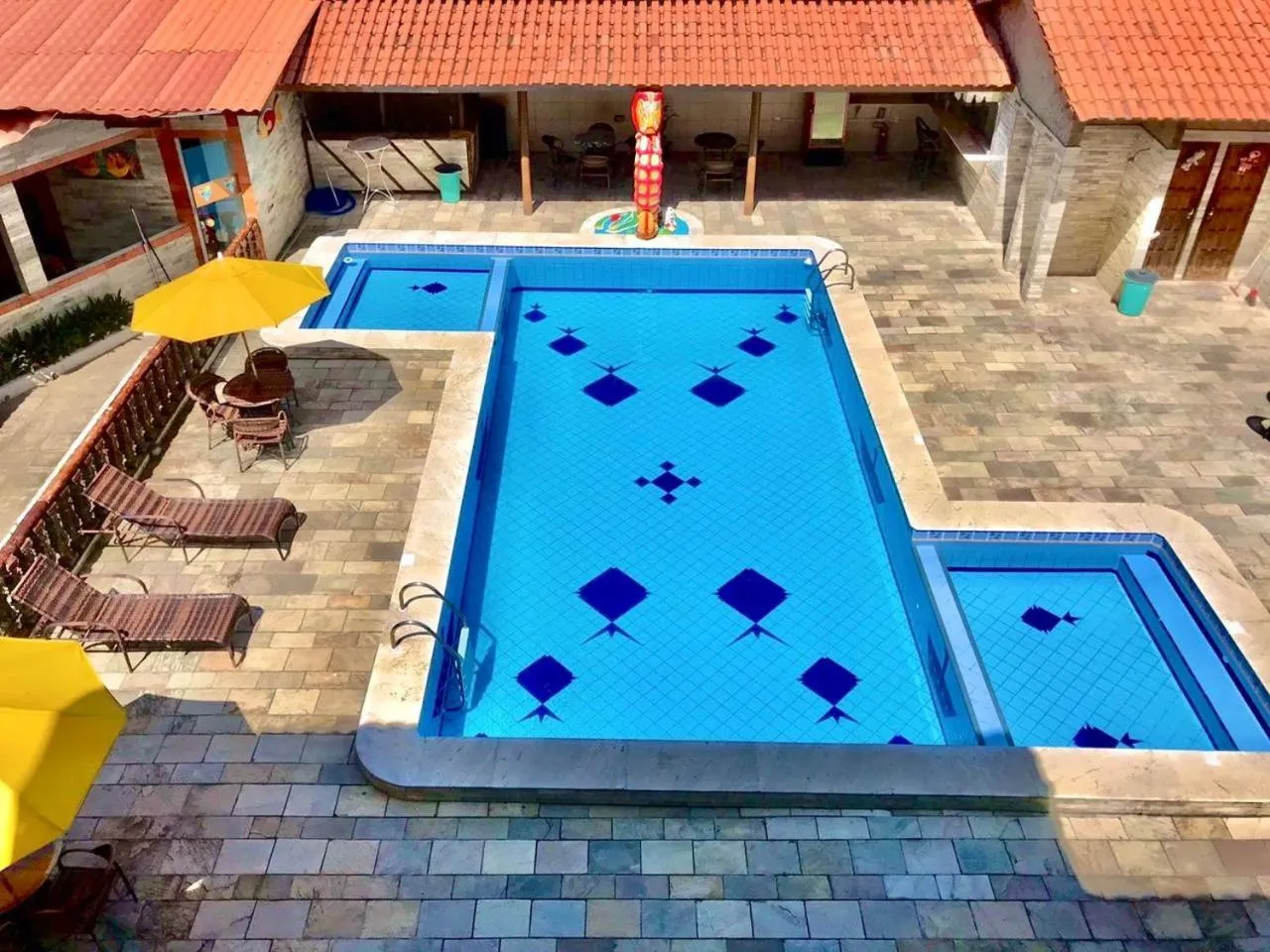 Swimming pool in Pousada Familly Porto de Galinhas