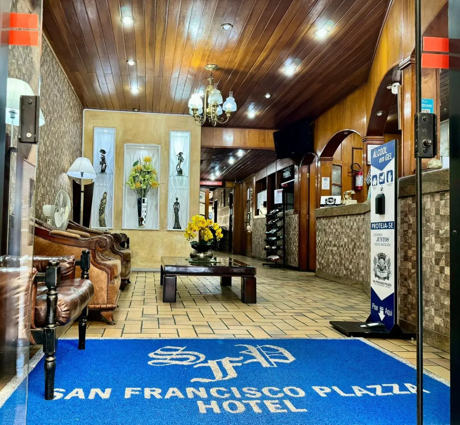 Lobby or reception in San Francisco Plazza Hotel Lobby or reception in San Francisco Plazza Hotel