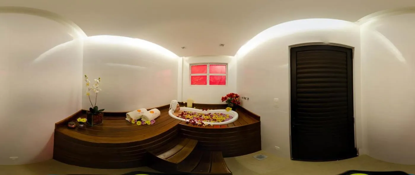 Bathroom in Hotel Glória Resort & Convention