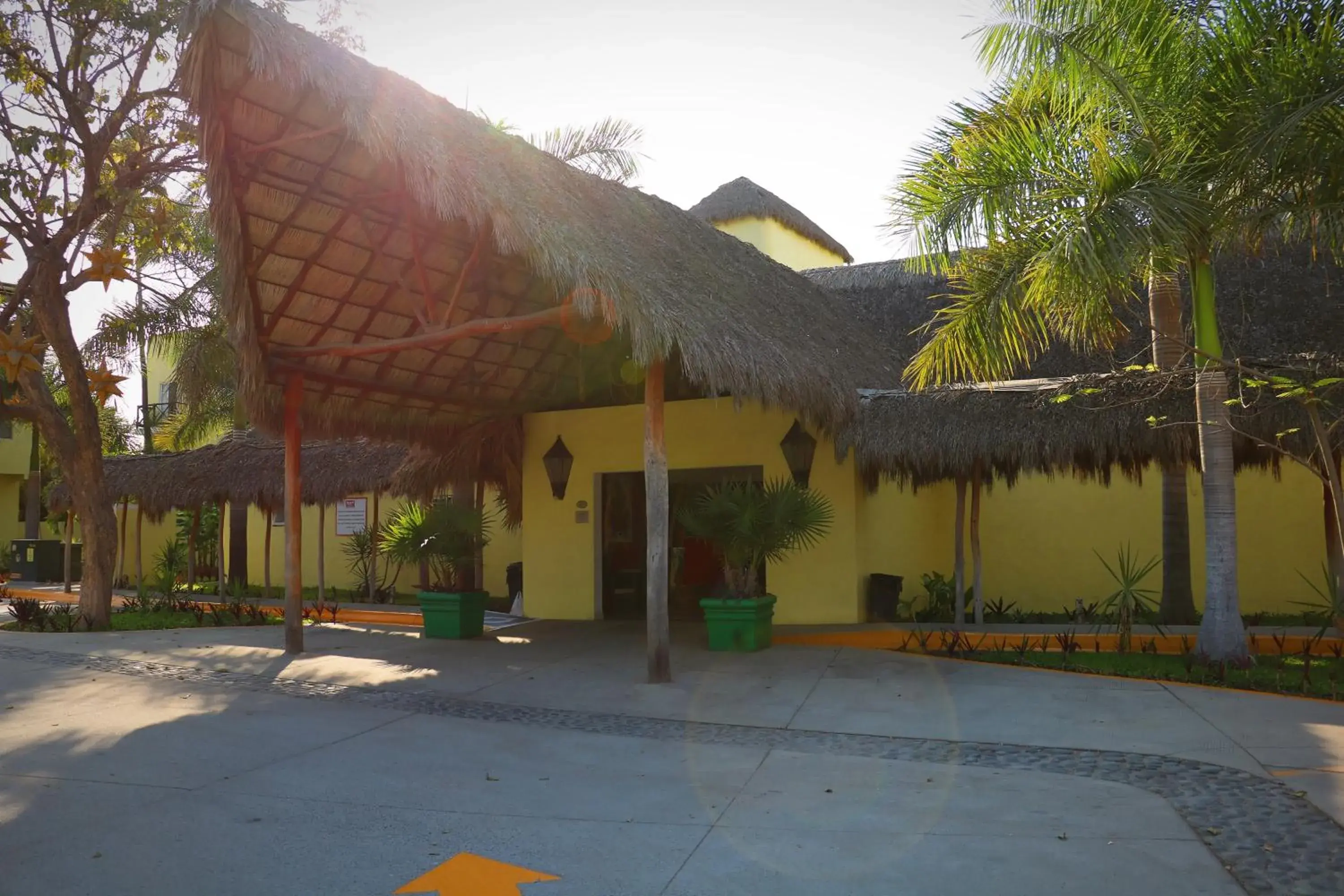 Property building in Zar Manzanillo Property building in Zar Manzanillo