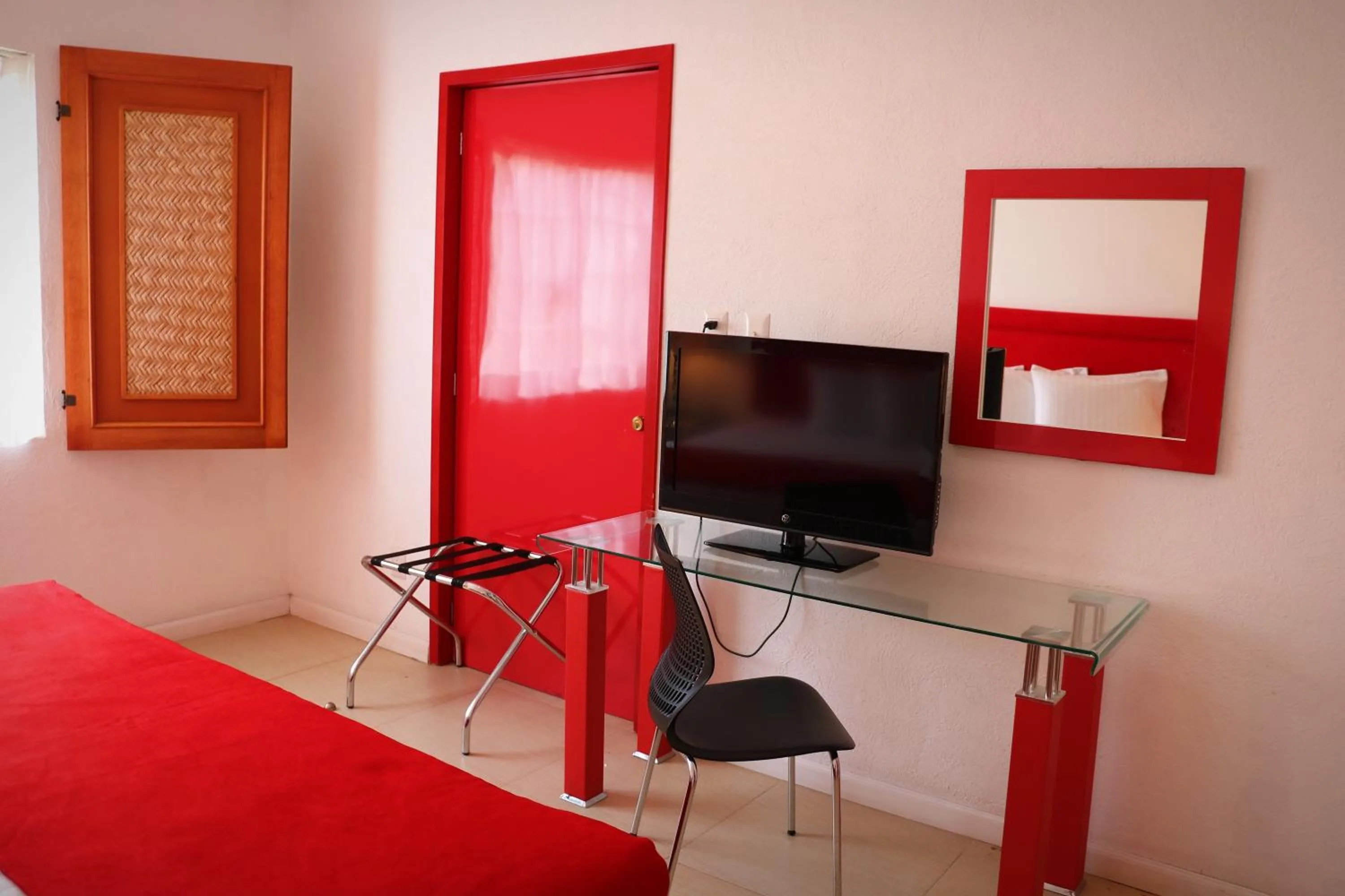 TV and multimedia in Zar Manzanillo