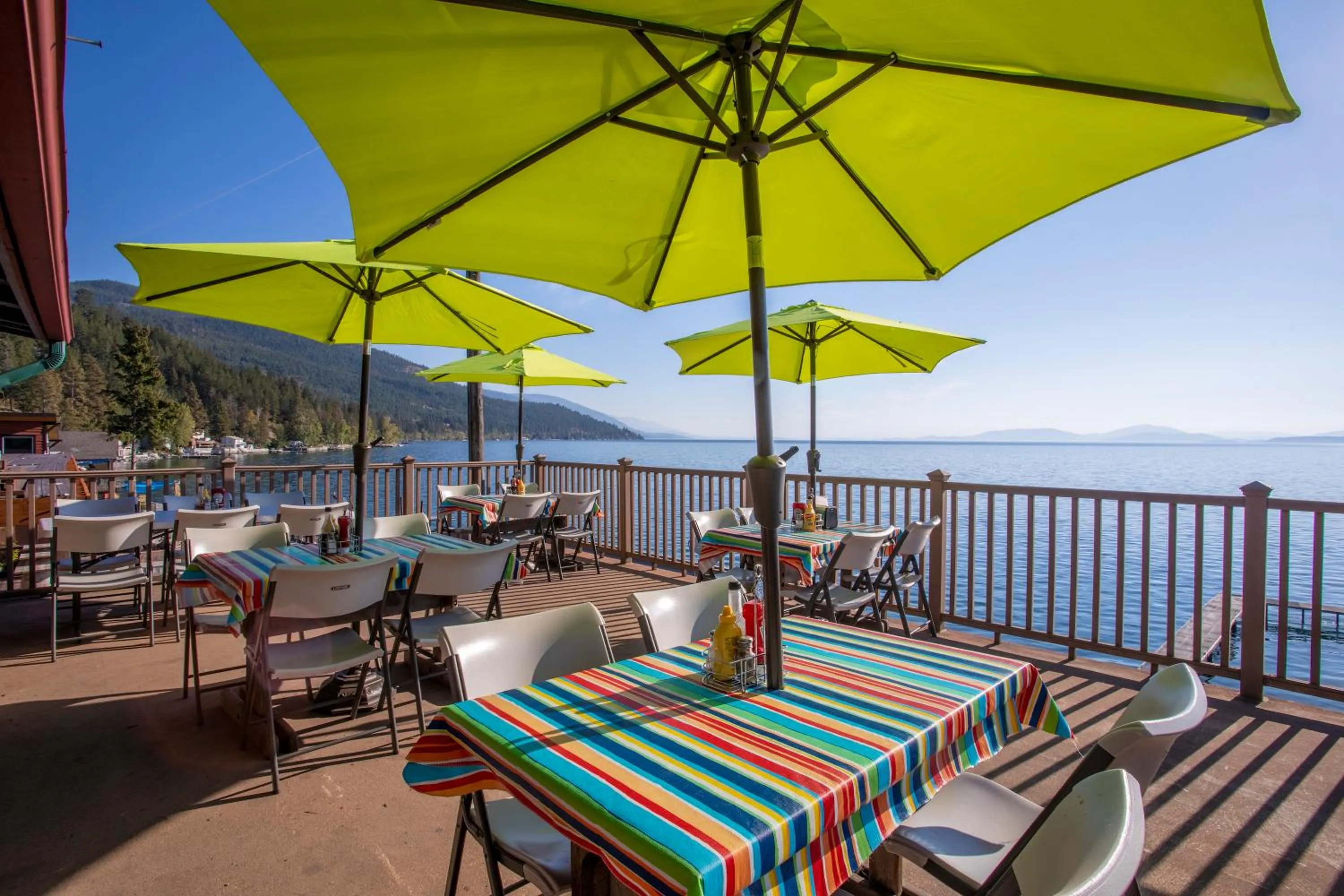 Restaurant/places to eat in The Islander Inn