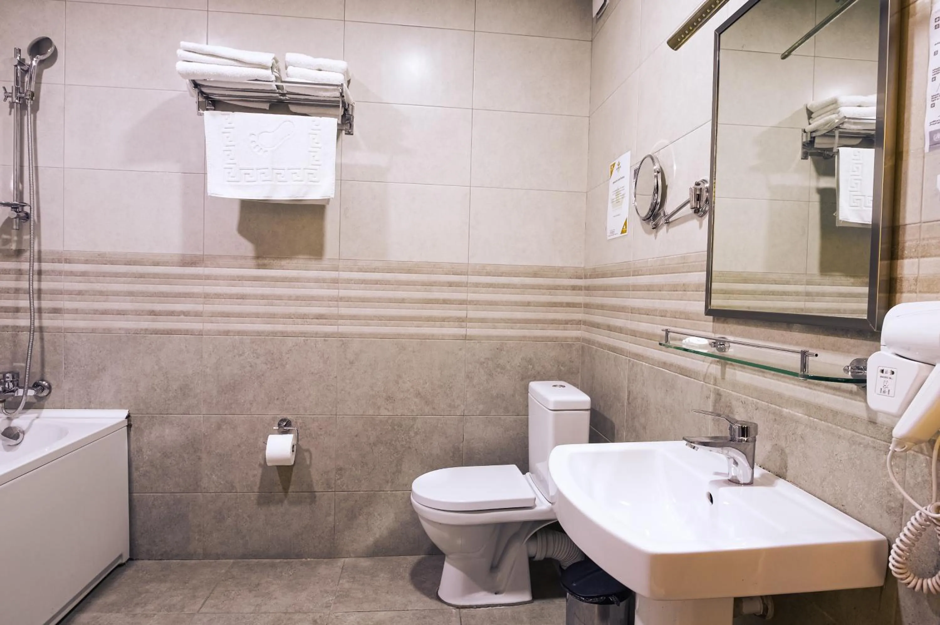 Hotel Imperial House