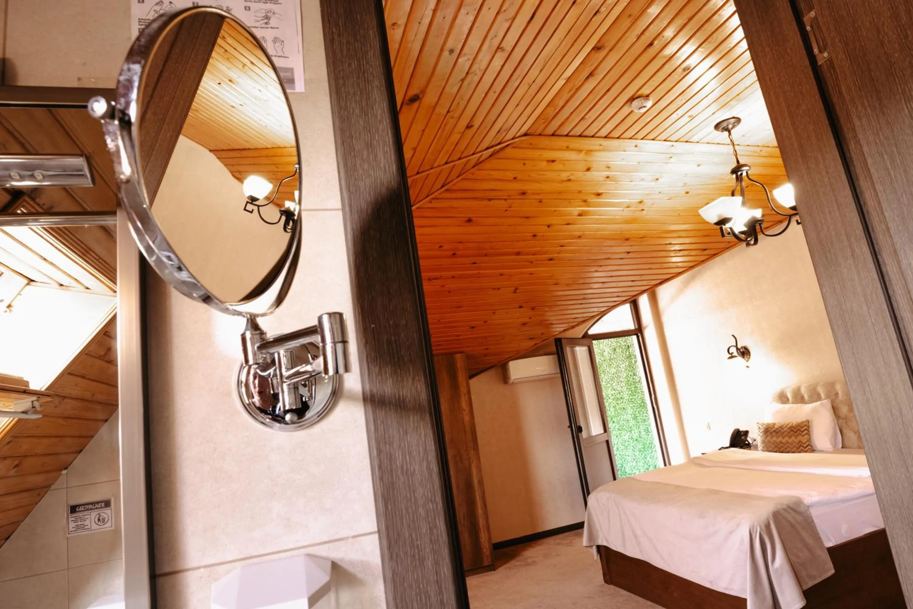 Bed in Hotel Imperial House