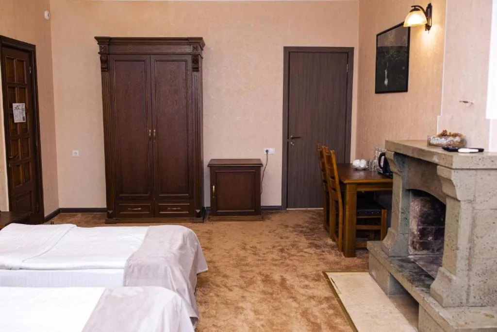 Bed in Hotel Imperial House