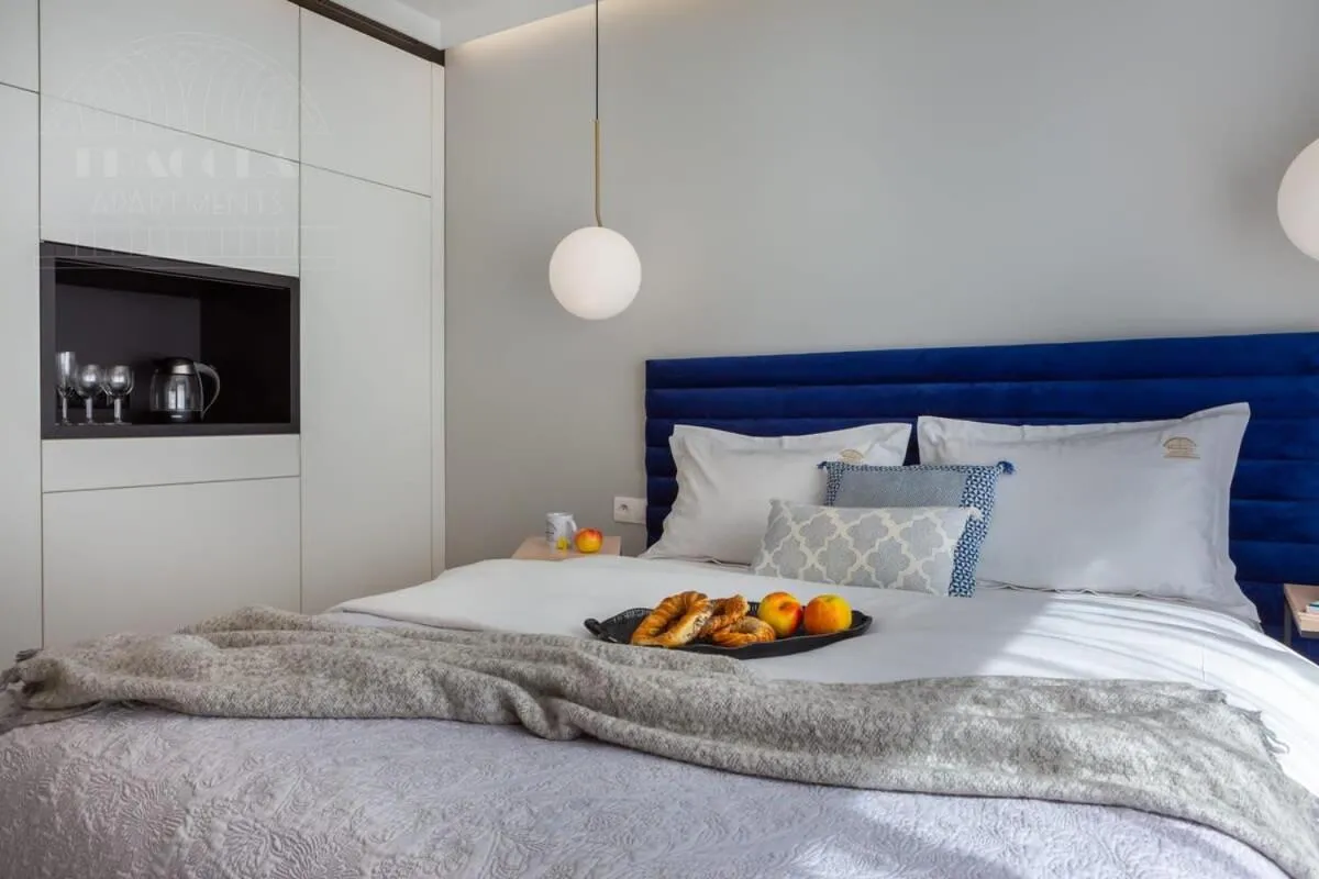 Other, Bed in Modern View of Planty Park