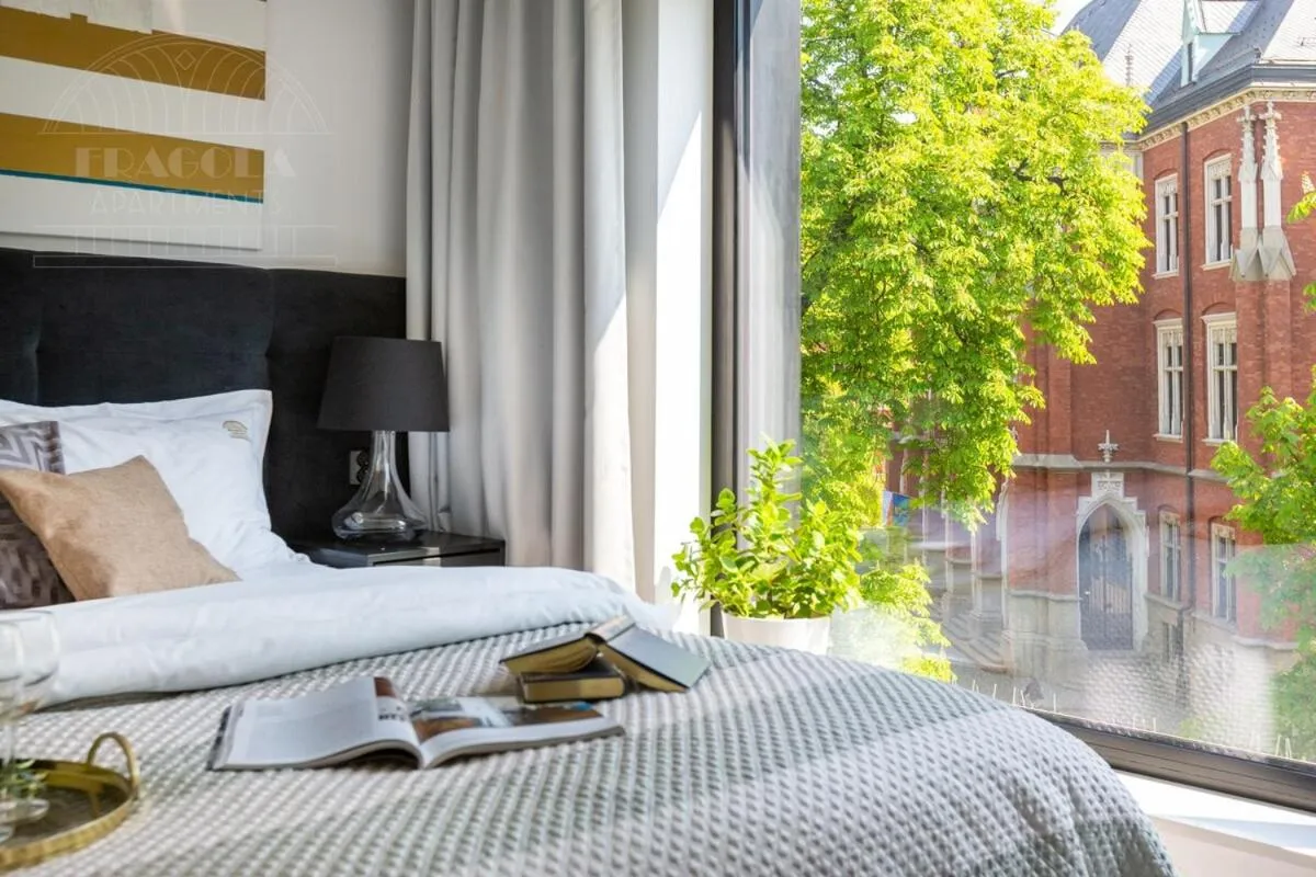 Other, Bed in Modern View of Planty Park