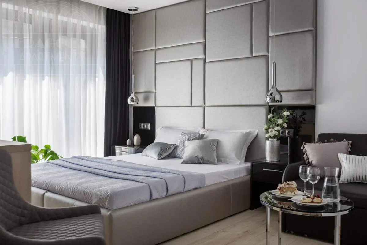 Other, Bed in Modern View of Planty Park