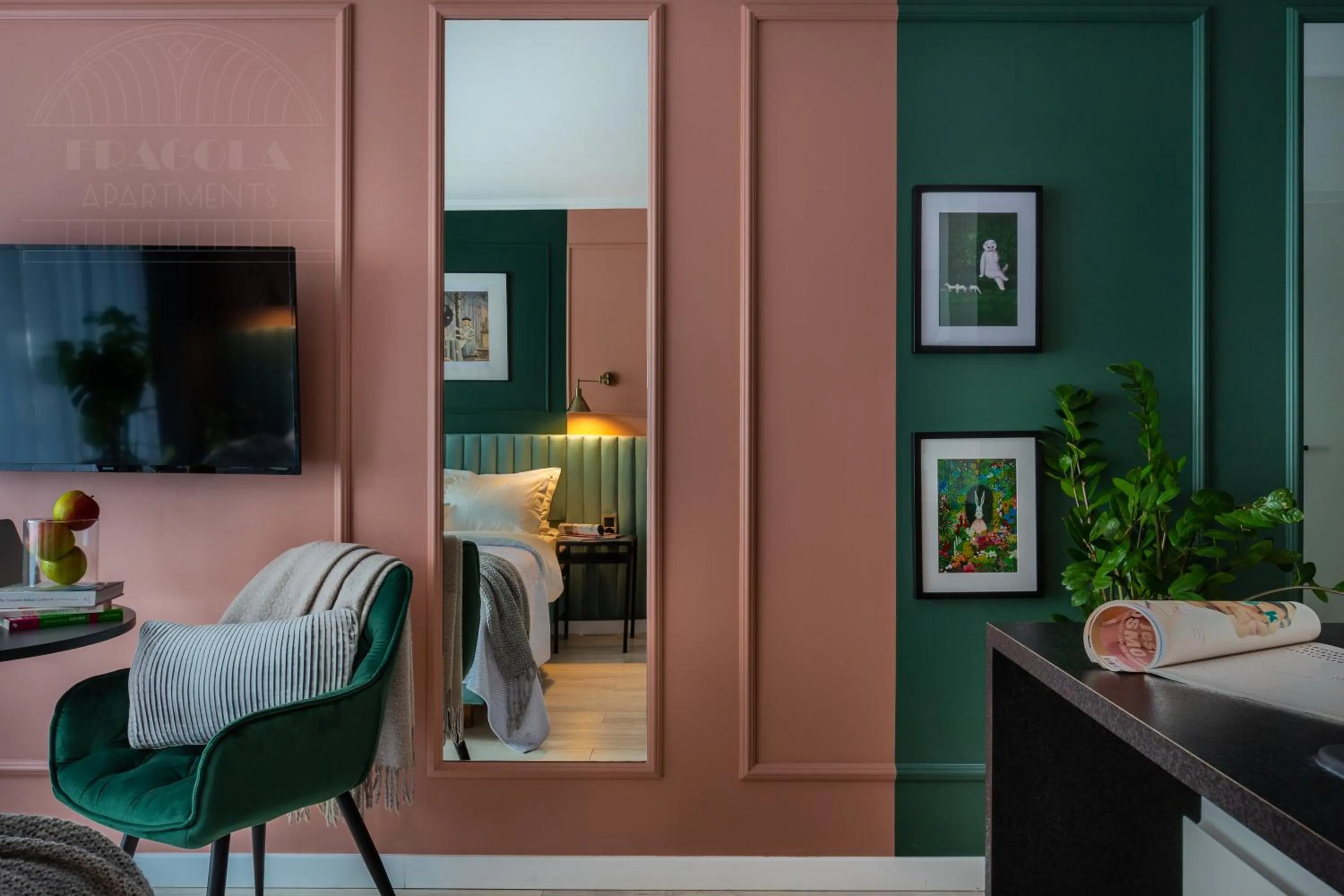 Kitchen or kitchenette in Modern View of Planty Park