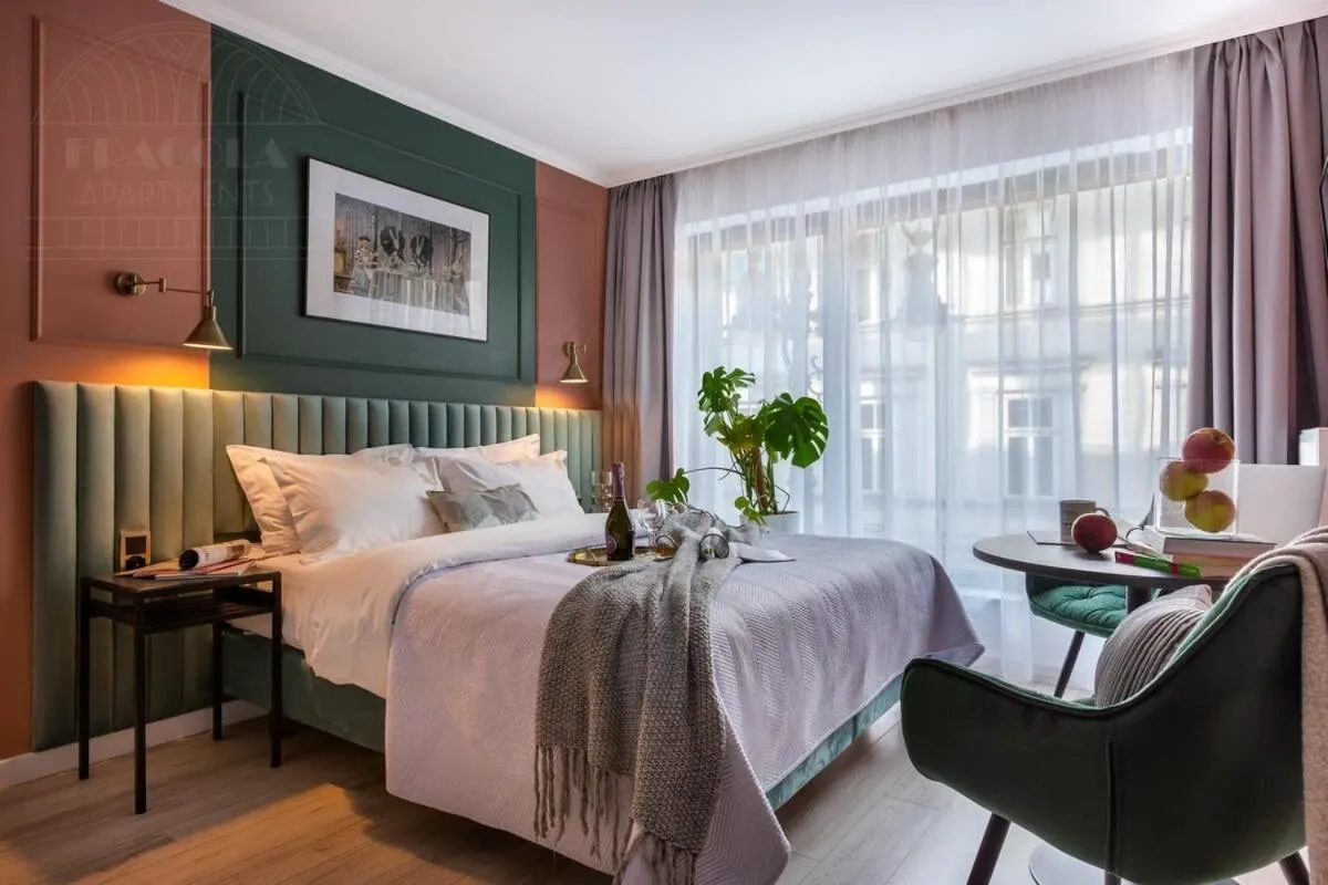 Other, Bed in Modern View of Planty Park