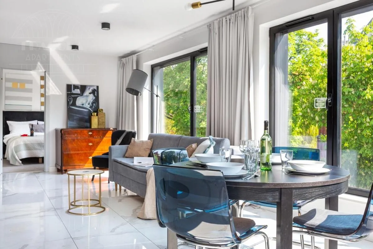 Other in Modern View of Planty Park