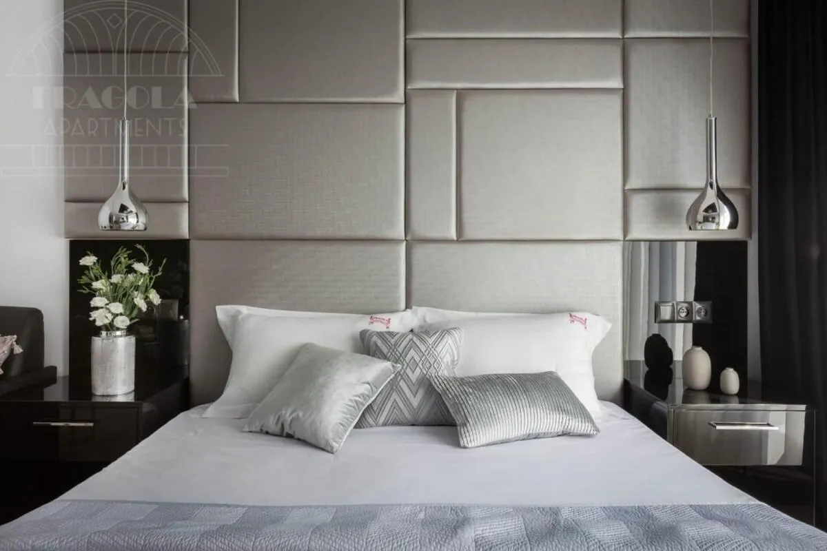 Other, Bed in Modern View of Planty Park