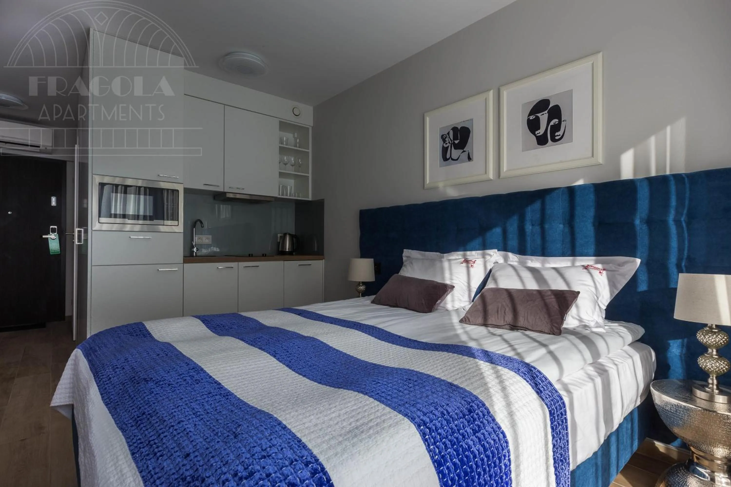 Other, Bed in Modern View of Planty Park