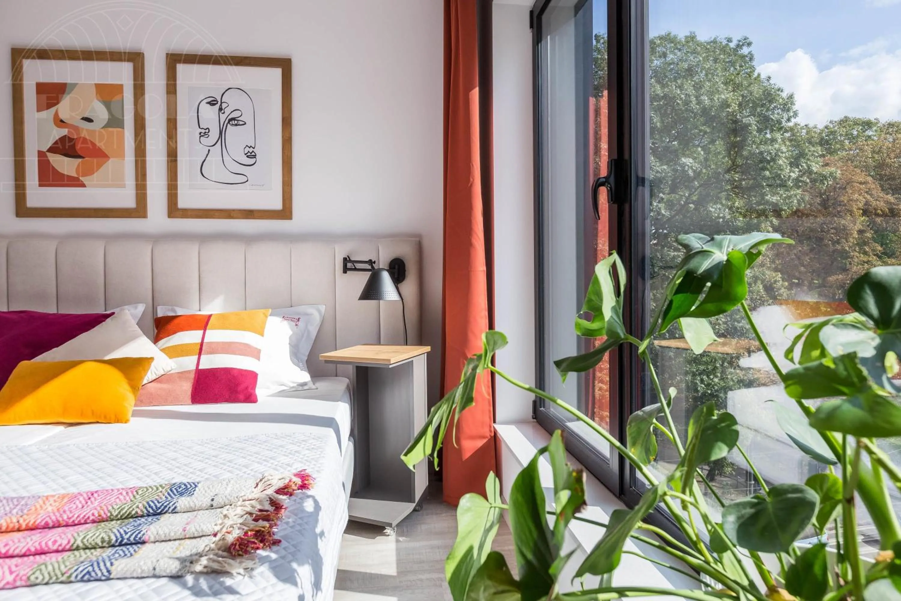 Other, Bed in Modern View of Planty Park