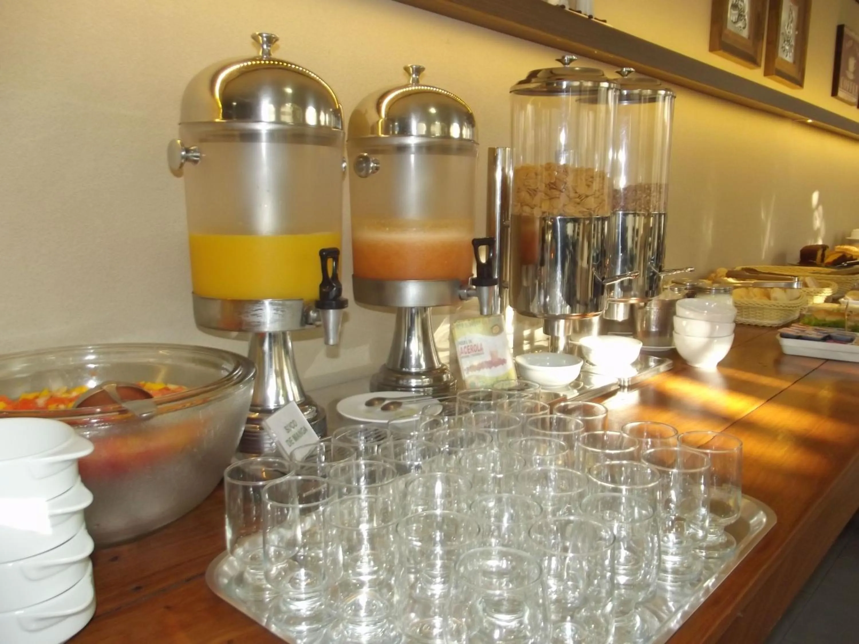 Buffet breakfast in Hotel São Domingos