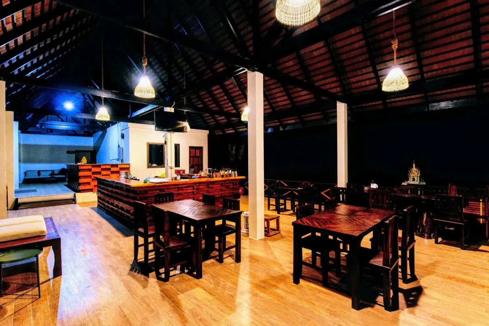 Restaurant/places to eat in Phayamas Private Beach Resort and Island Brew - Adults Only Restaurant/places to eat in Phayamas Private Beach Resort and Island Brew - Adults Only