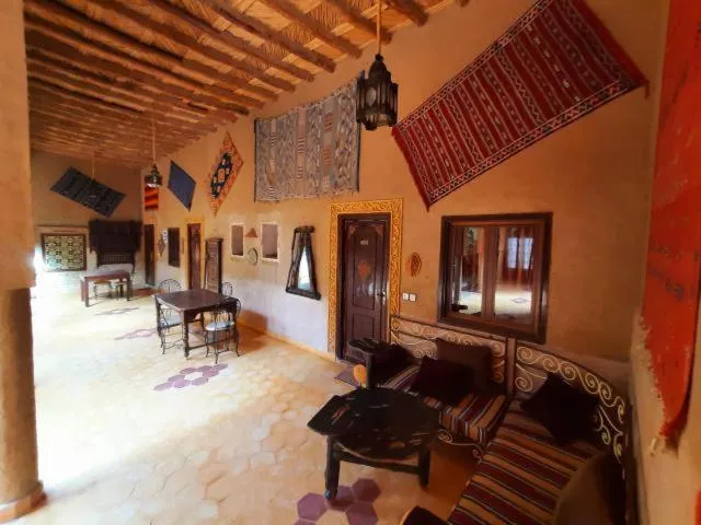 Living room in Maison Merzouga Guest House