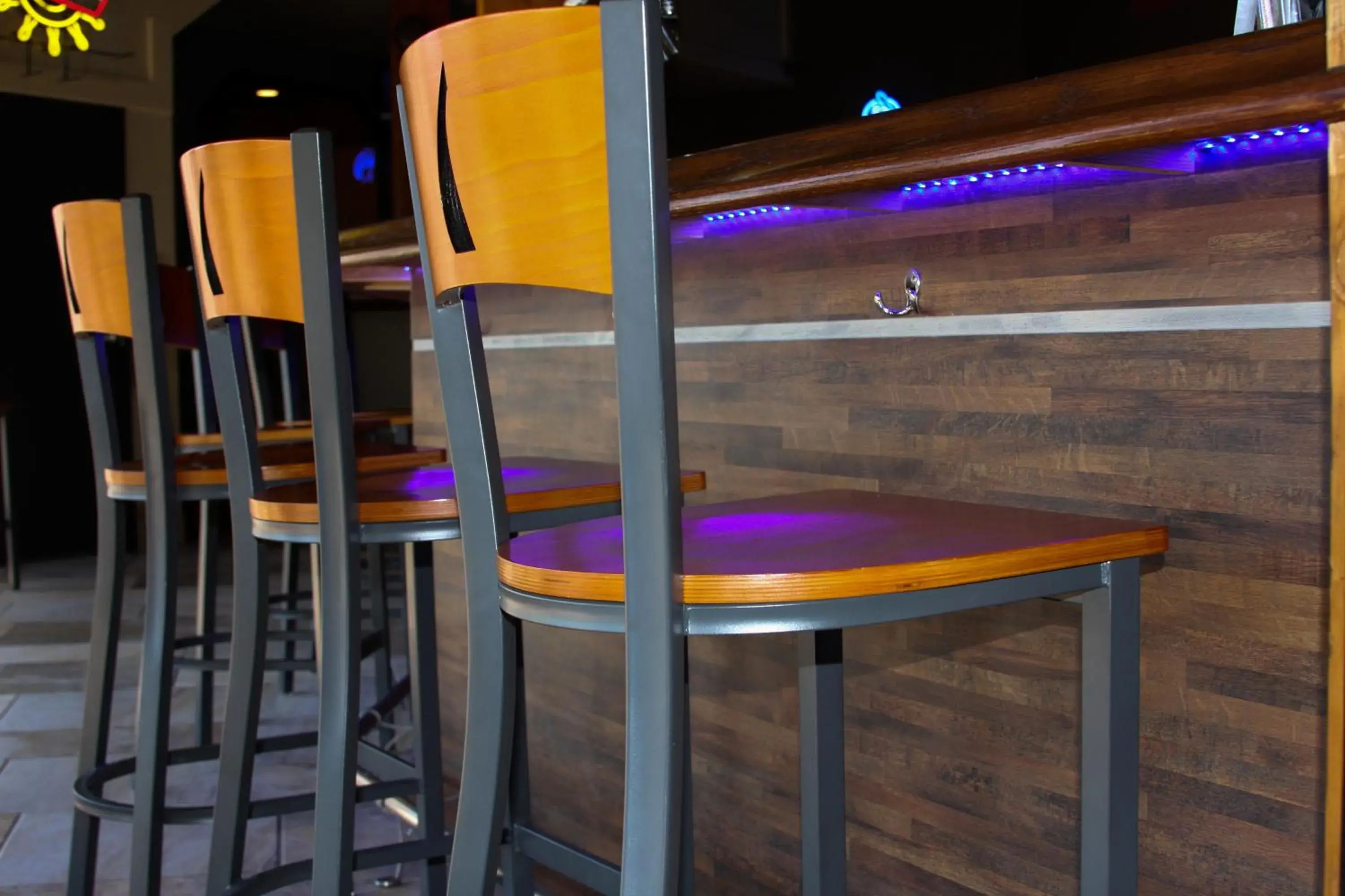 Lounge or bar in Barkers Island Inn Resort & Conference Center Lounge or bar in Barkers Island Inn Resort & Conference Center