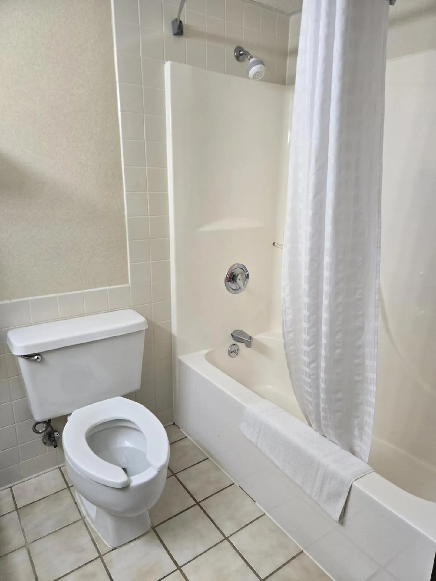 Bathroom in Barkers Island Inn Resort & Conference Center