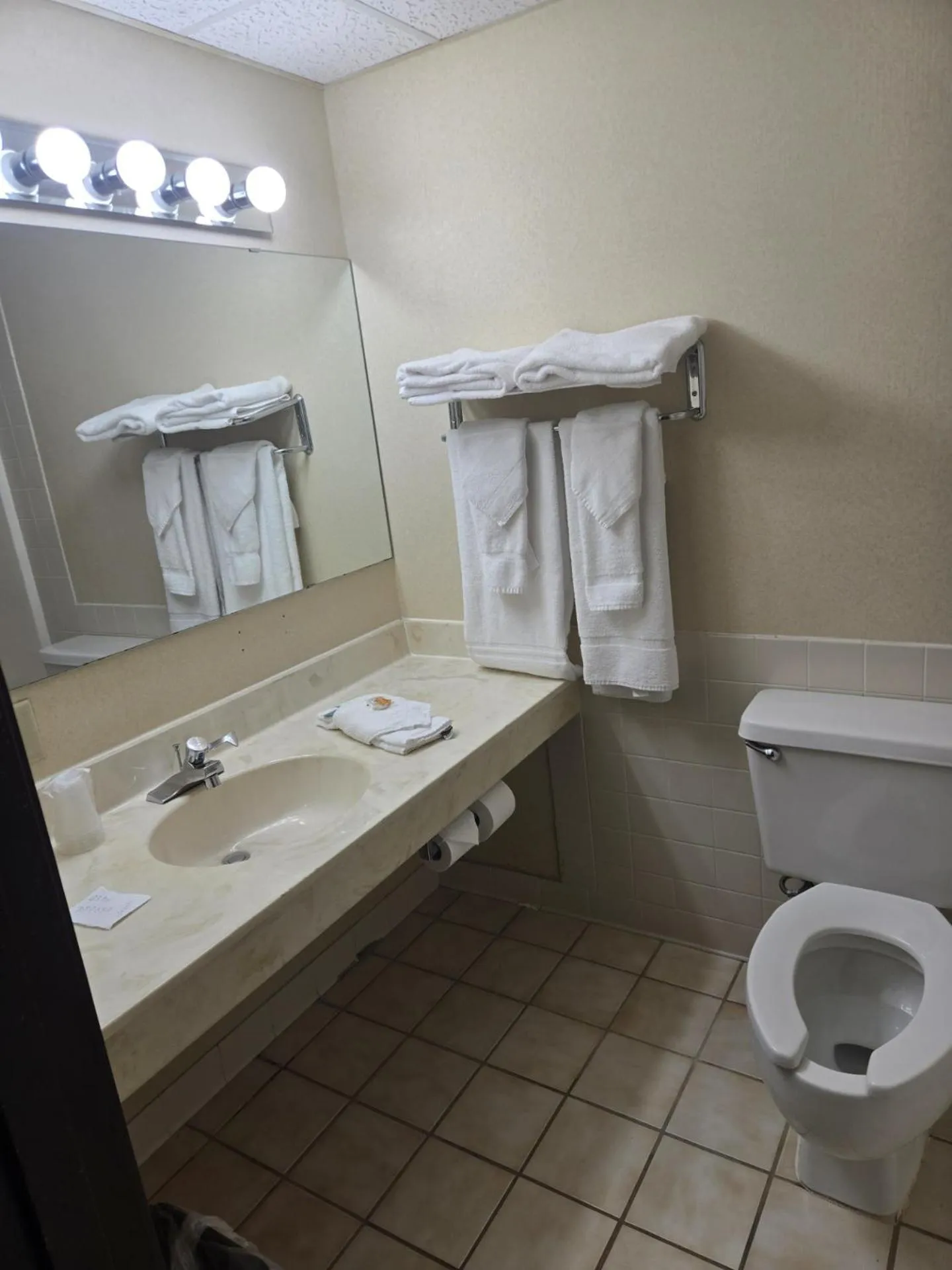 Bathroom in Barkers Island Inn Resort & Conference Center