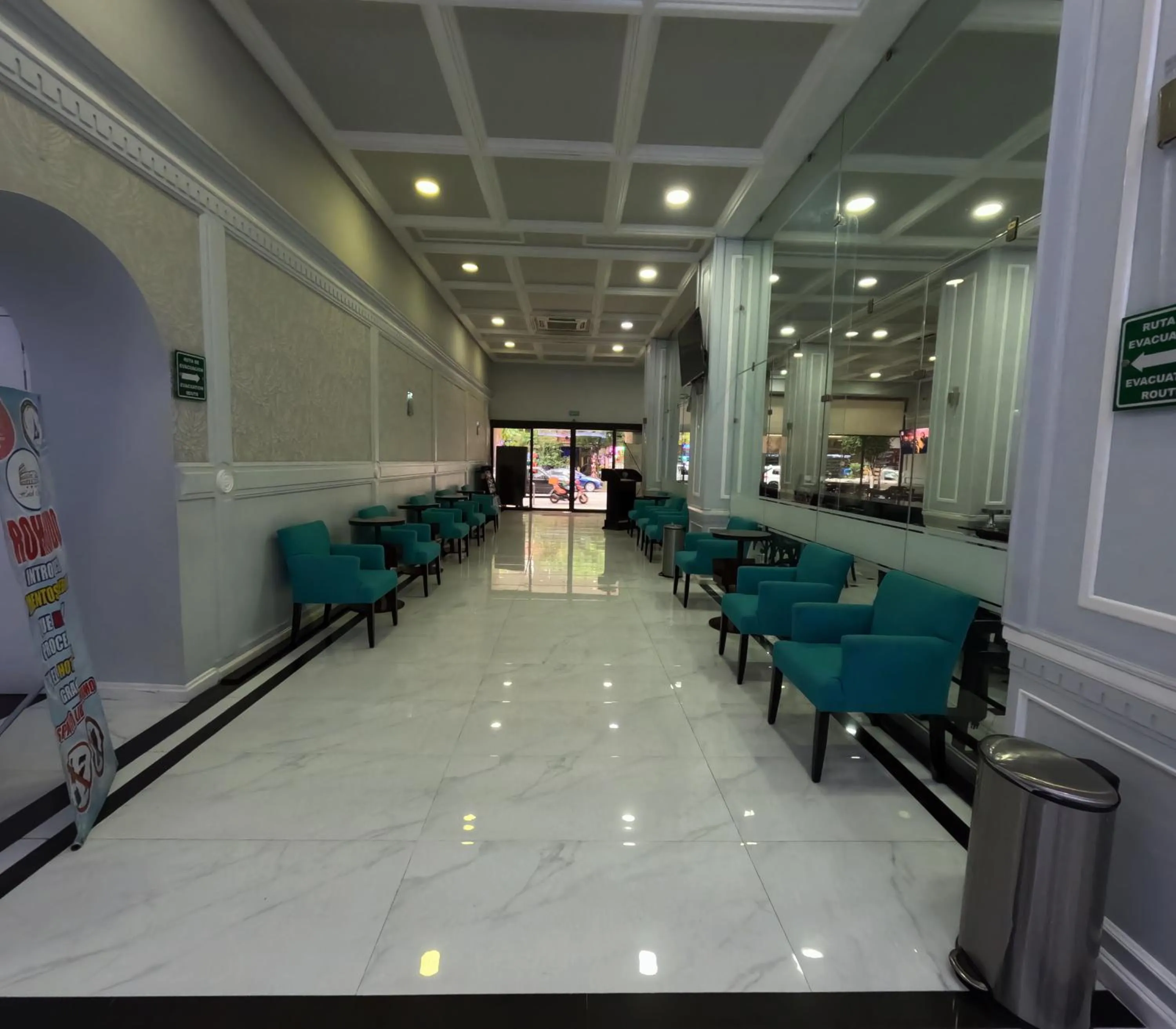 Lobby or reception in Roma Guadalajara in downtown