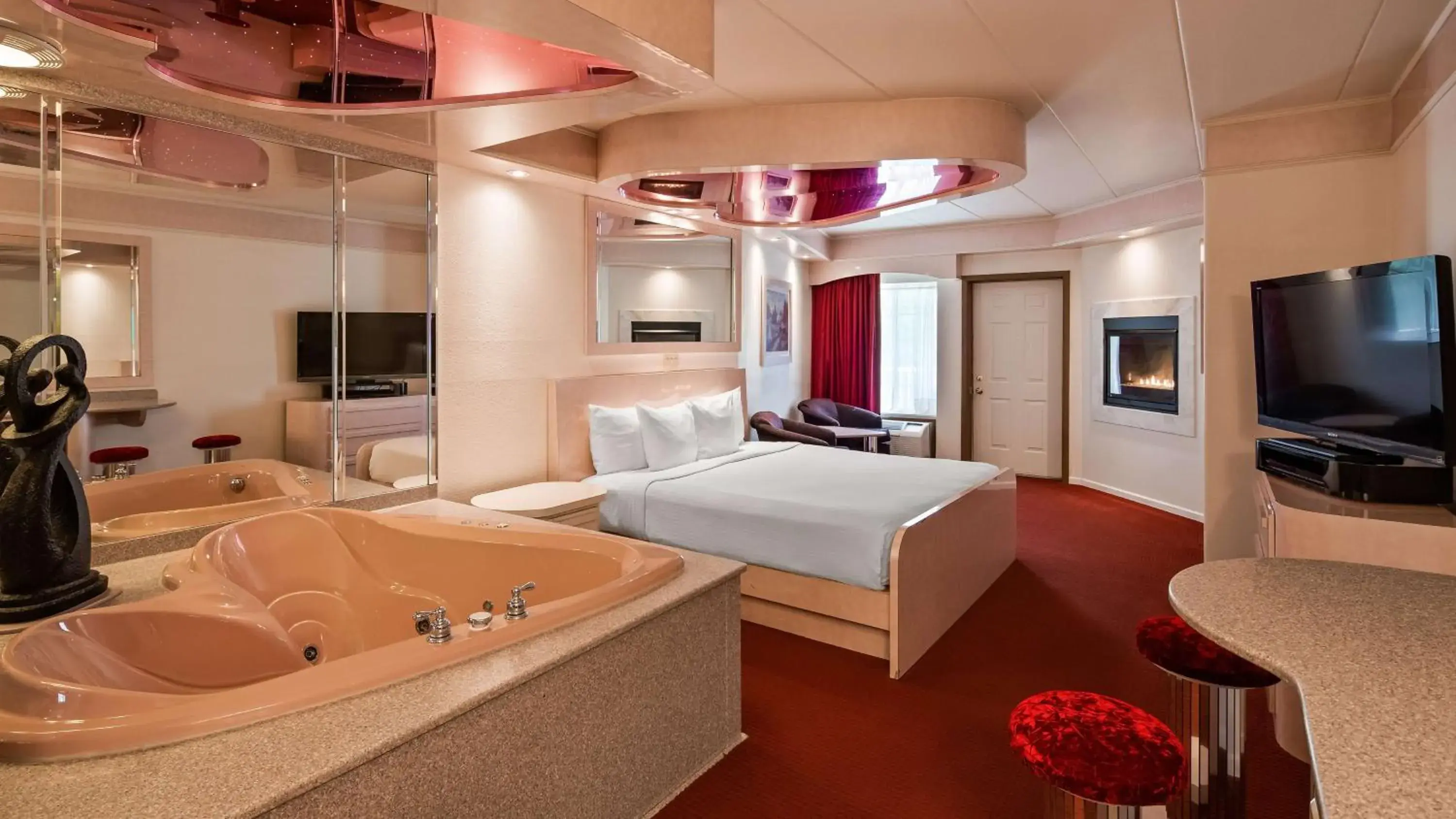 Photo of the whole room, Bed in Best Western Galena Inn & Suites Photo of the whole room, Bed in Best Western Galena Inn & Suites