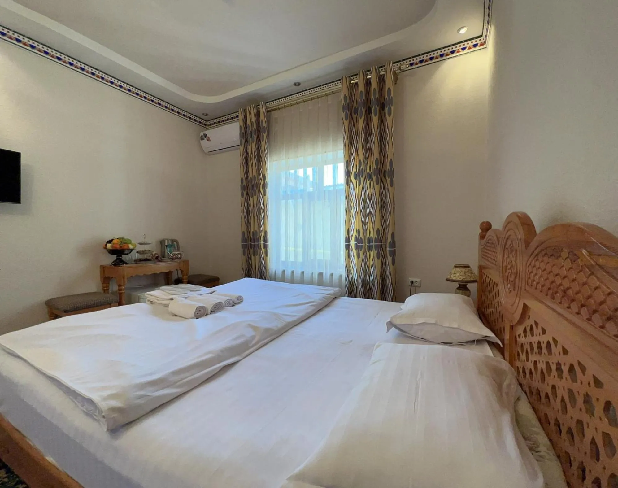 Toilet, Bed in Old Bukhara Boutique