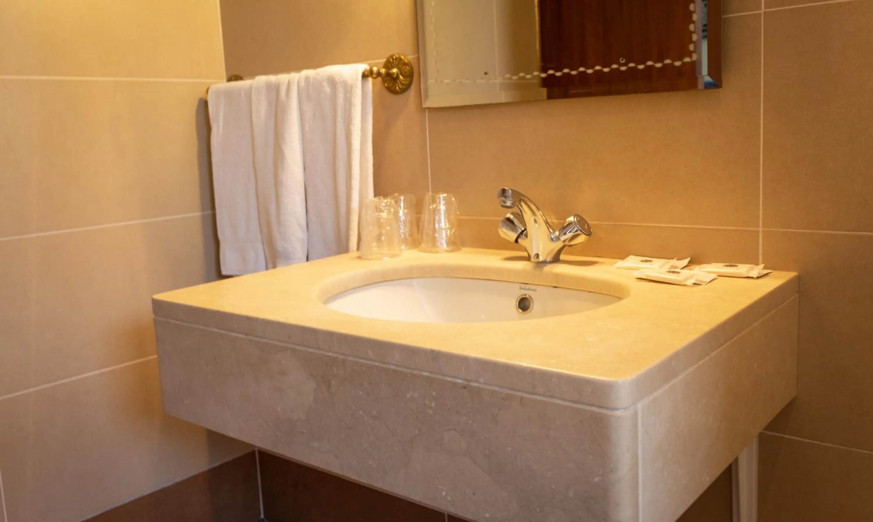 Toilet in Hotel Santa Cecília