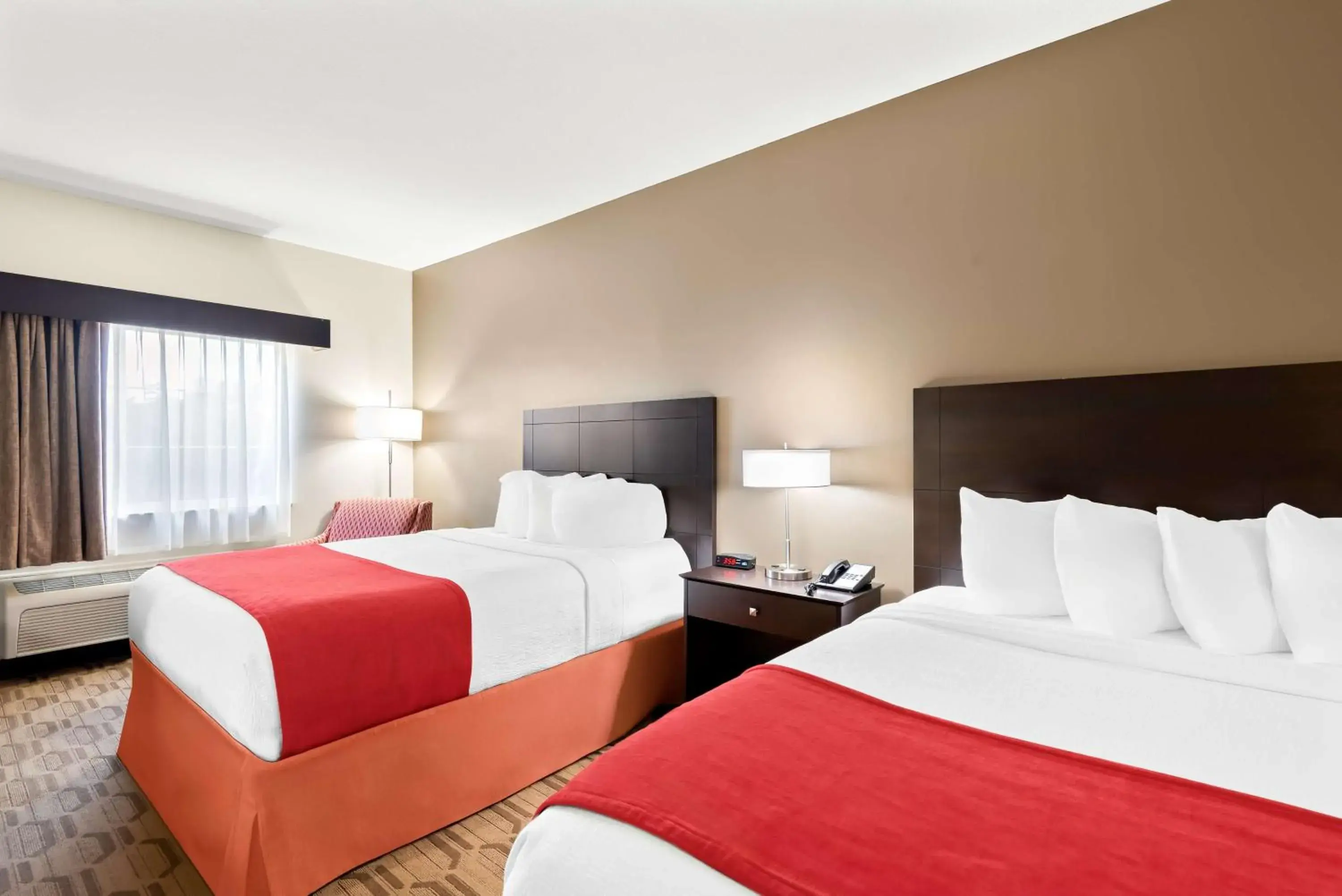 Queen Room with Two Queen Beds and Roll In Shower - Disability Access in Best Western Palmyra Inn & Suites Queen Room with Two Queen Beds and Roll In Shower - Disability Access in Best Western Palmyra Inn & Suites