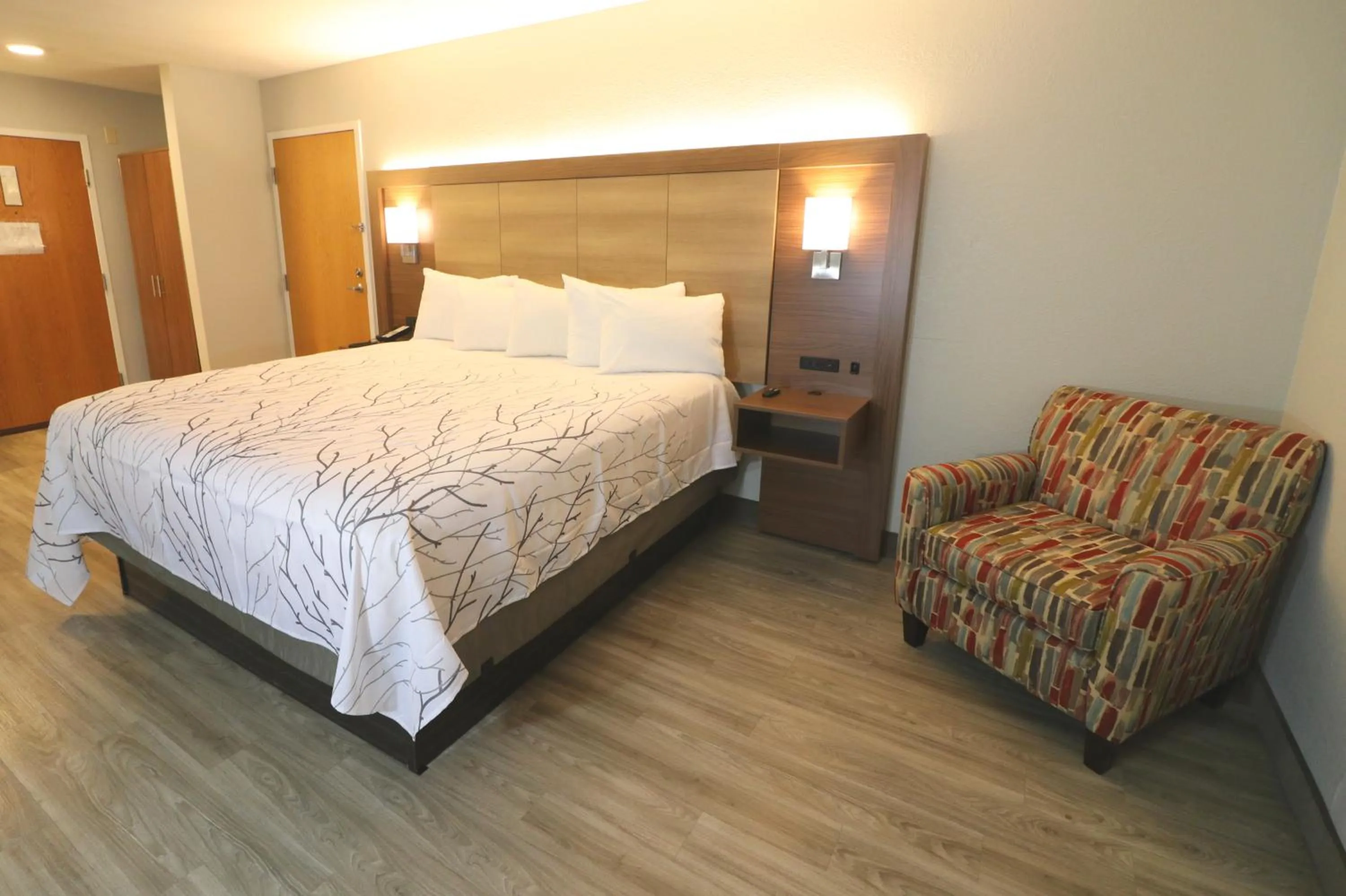 Photo of the whole room, Bed in Hotel LeBlanc Best Western Signature Collection