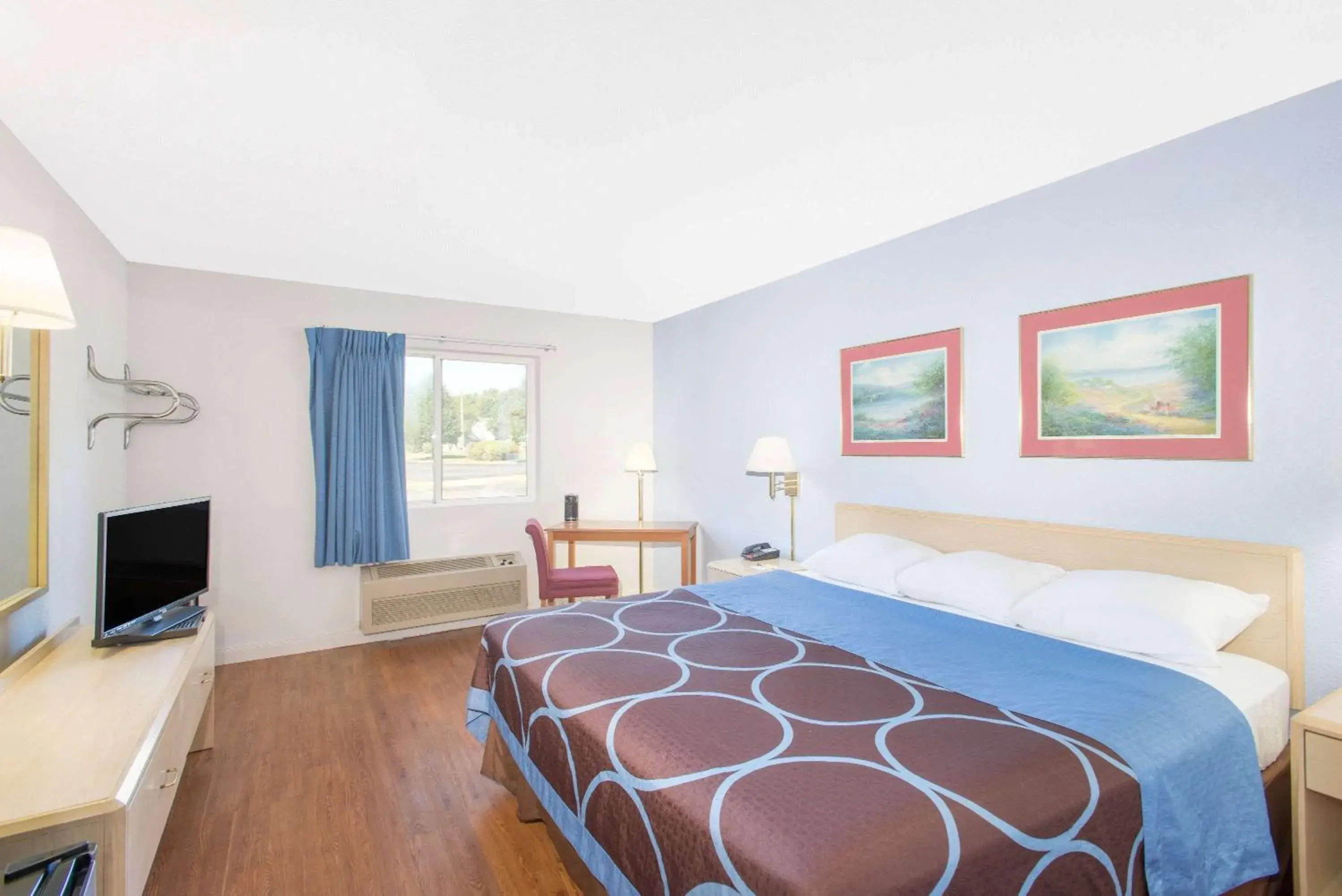 Photo of the whole room in Super 8 by Wyndham Webster/Rochester Photo of the whole room in Super 8 by Wyndham Webster/Rochester