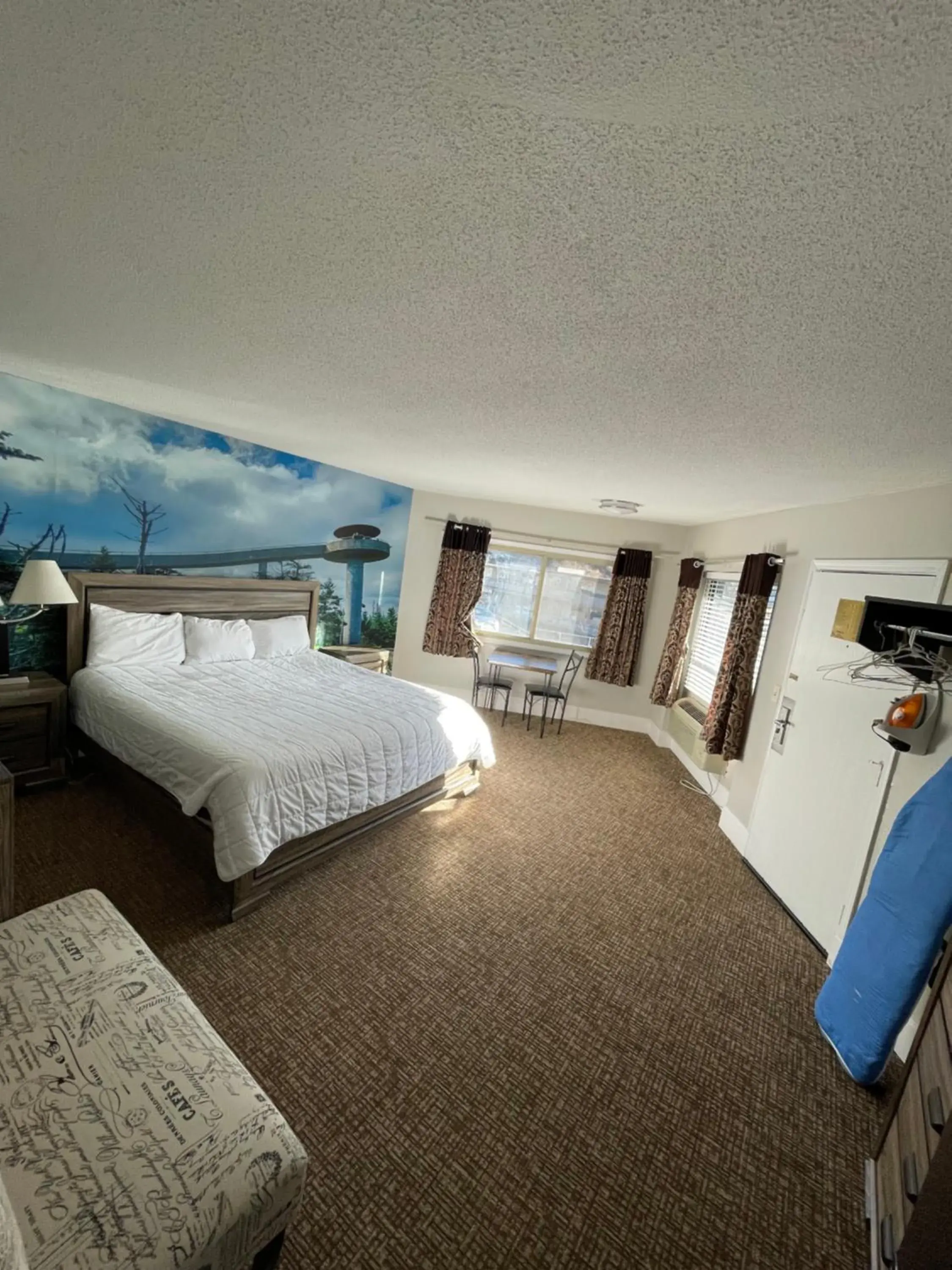 Photo of the whole room, Bed in Country Town N' Suites Photo of the whole room, Bed in Country Town N' Suites