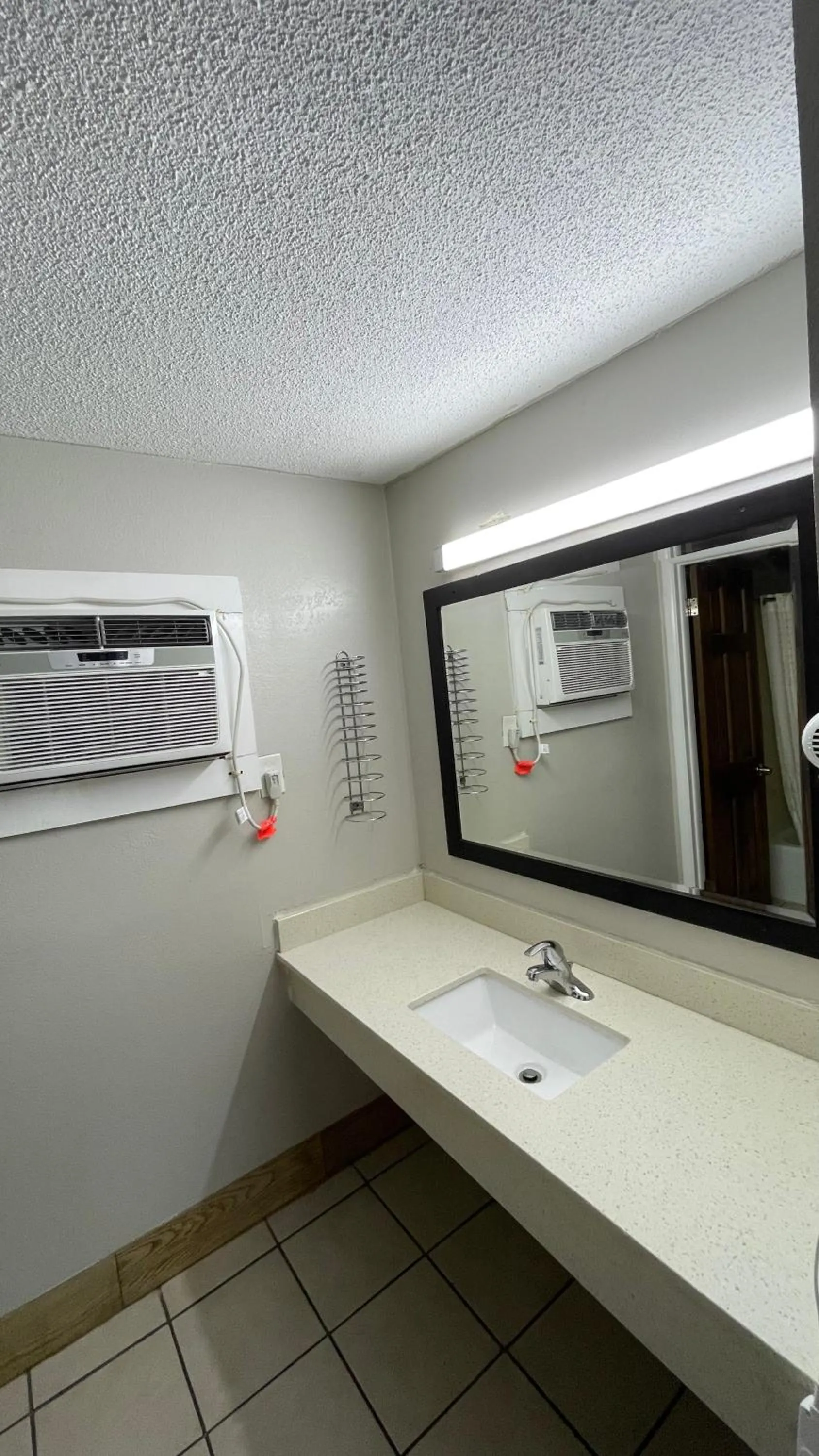 Bathroom in Country Town N' Suites