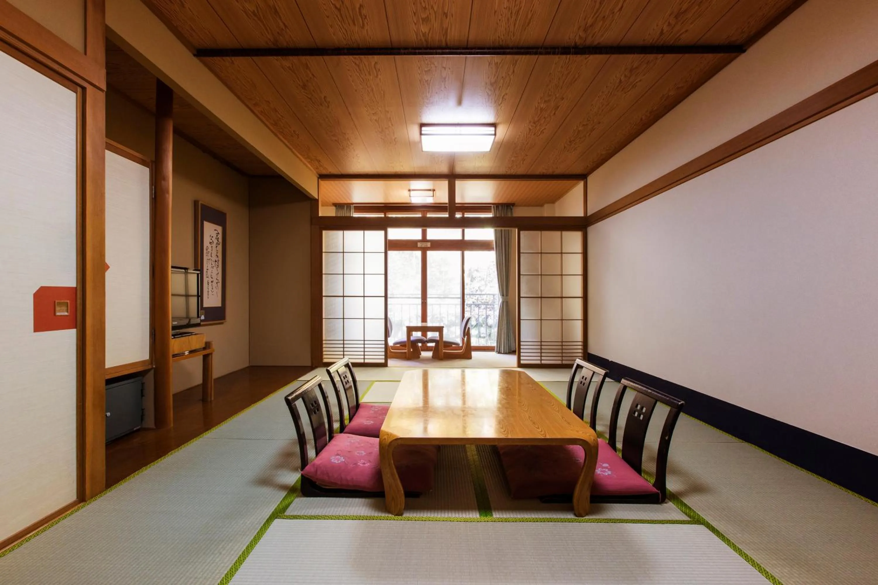 Photo of the whole room in Horohoro Sanso