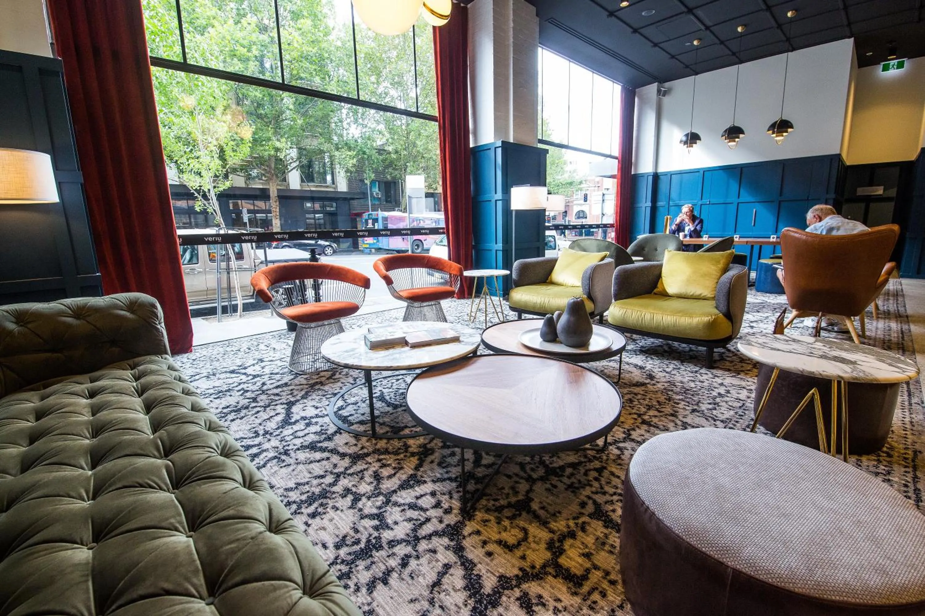 Restaurant/places to eat in Veriu Central