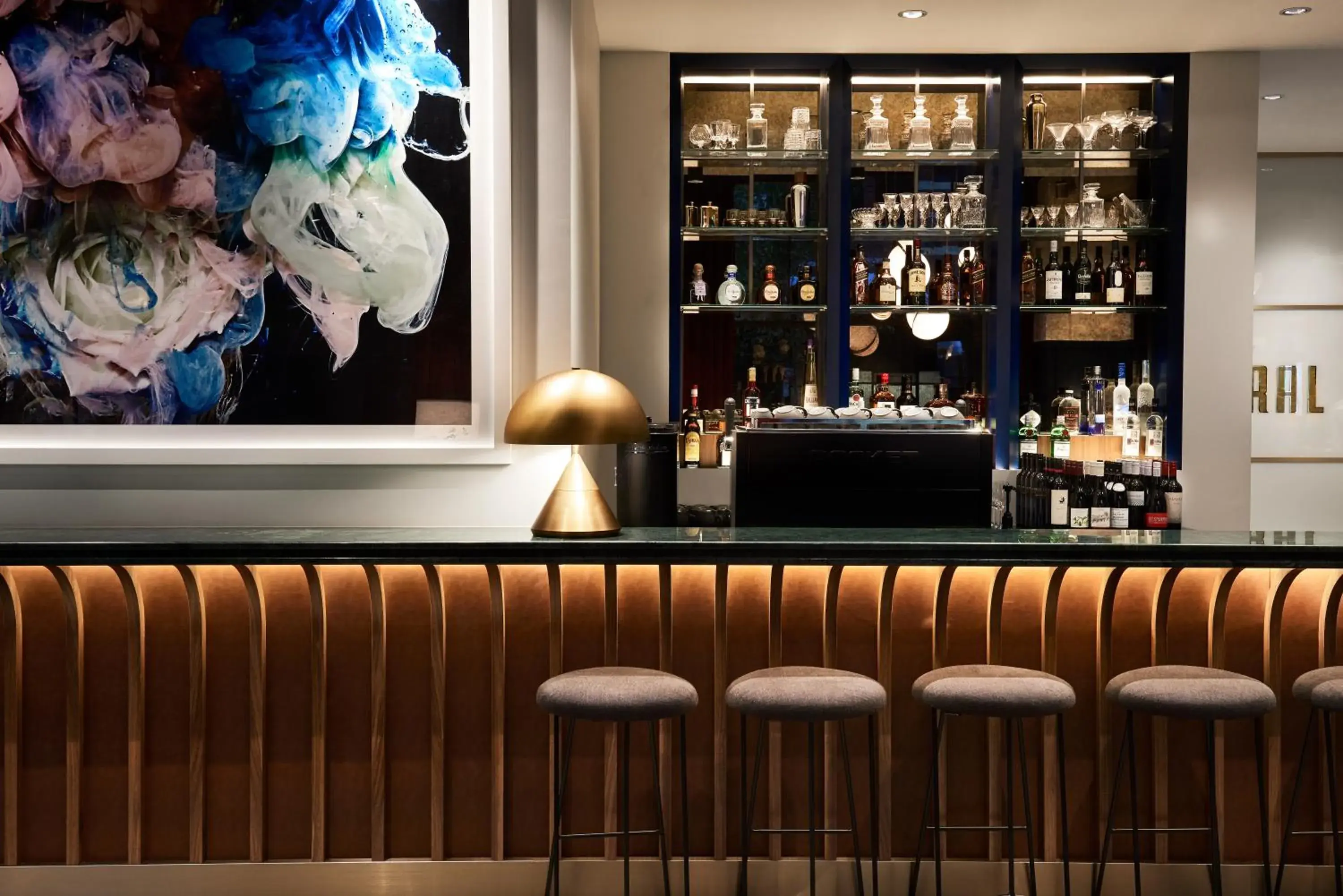 Lounge or bar in Veriu Central Lounge or bar in Veriu Central