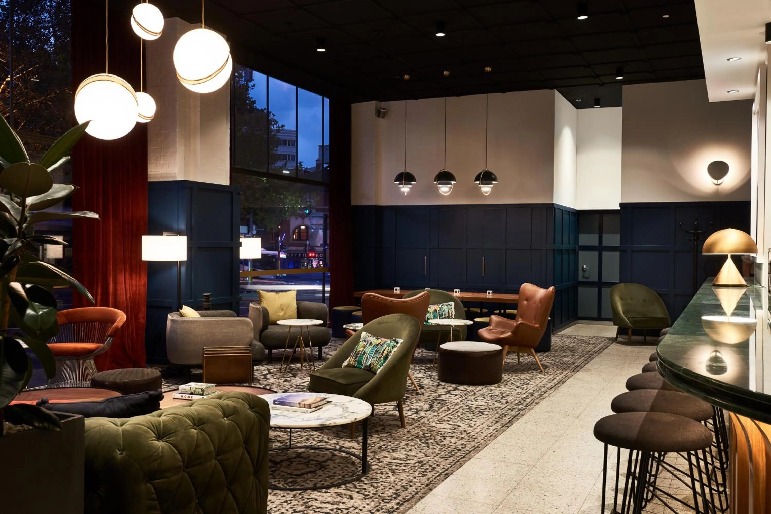 Seating area in Veriu Central