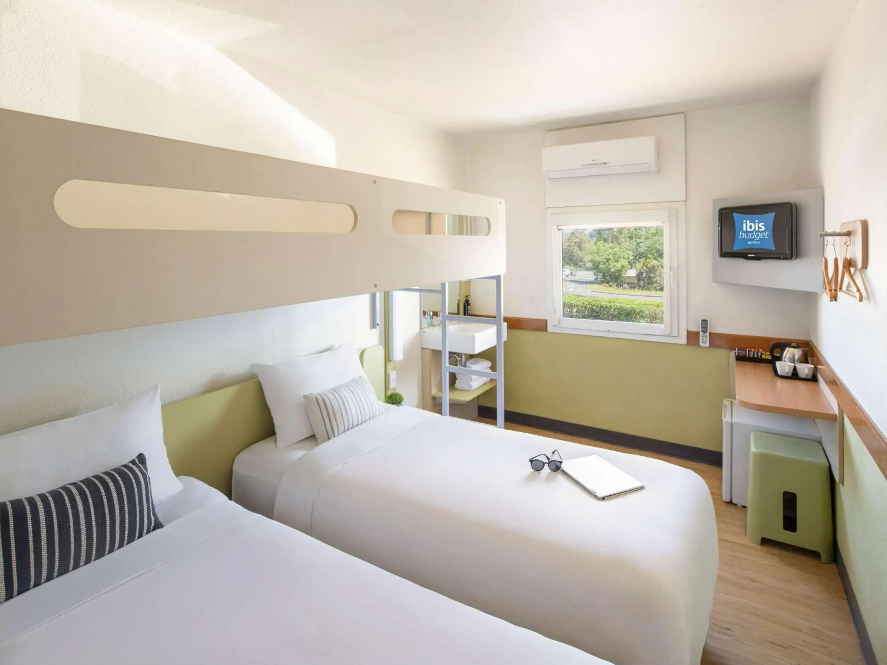 Bedroom, Bed in ibis Budget Canberra Bedroom, Bed in ibis Budget Canberra