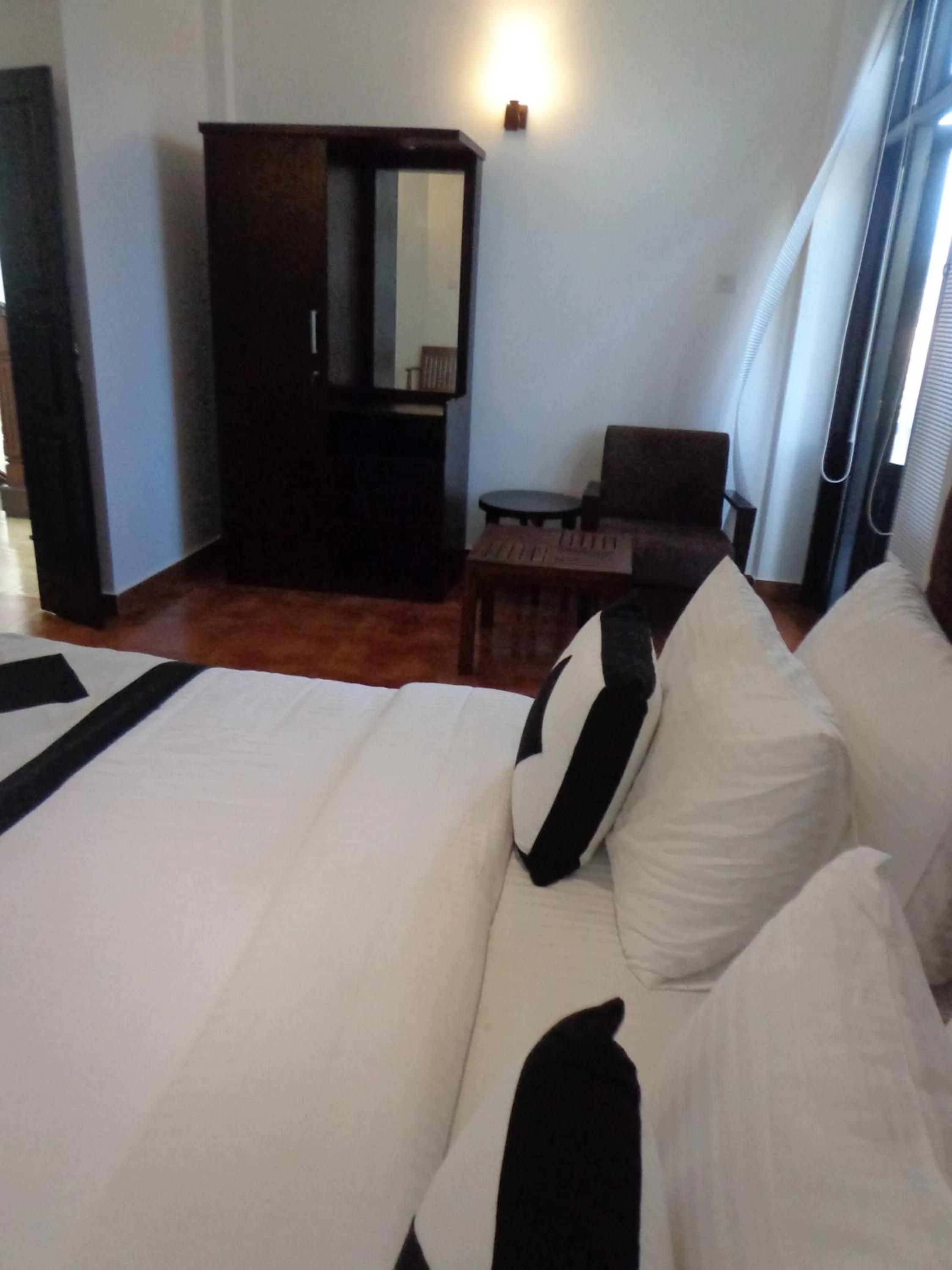 Bedroom, Bed in Villa Tissa Beach Resort